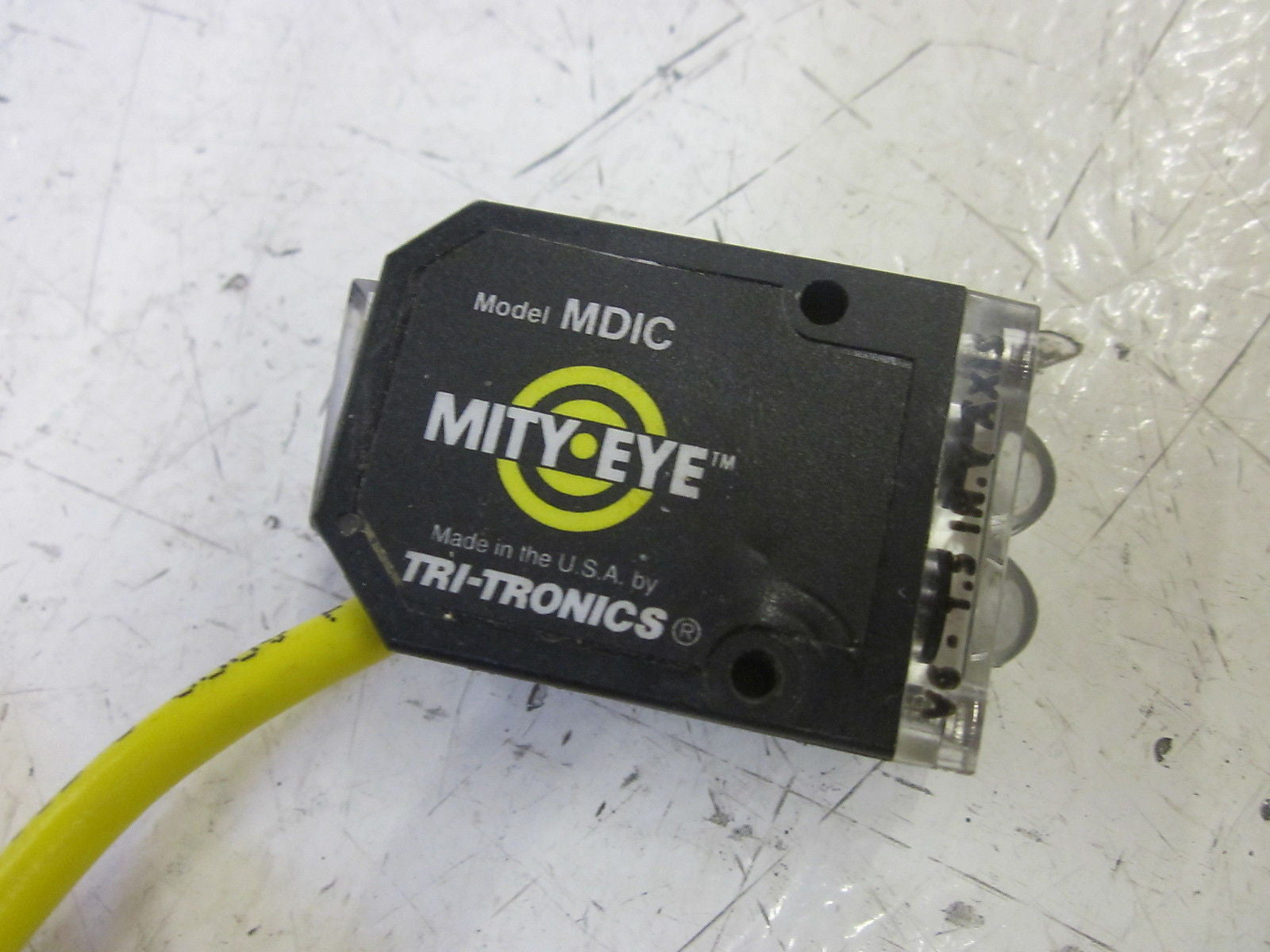 TRI-TRONICS MITY-EYE MDIC PHOTOELECTRIC SENSOR  *USED*