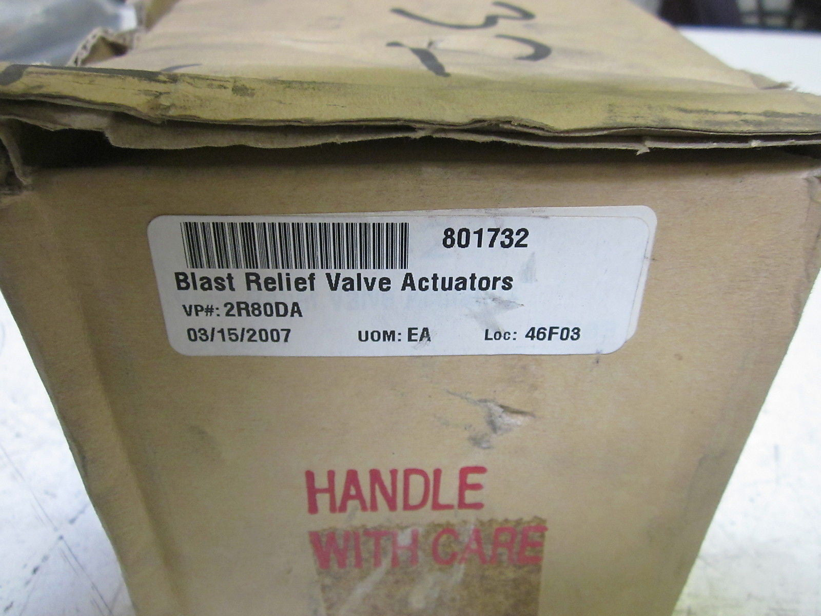 TRIAD CONTROLS 2R80DA ACTUATOR 150PSI *NEW IN BOX*