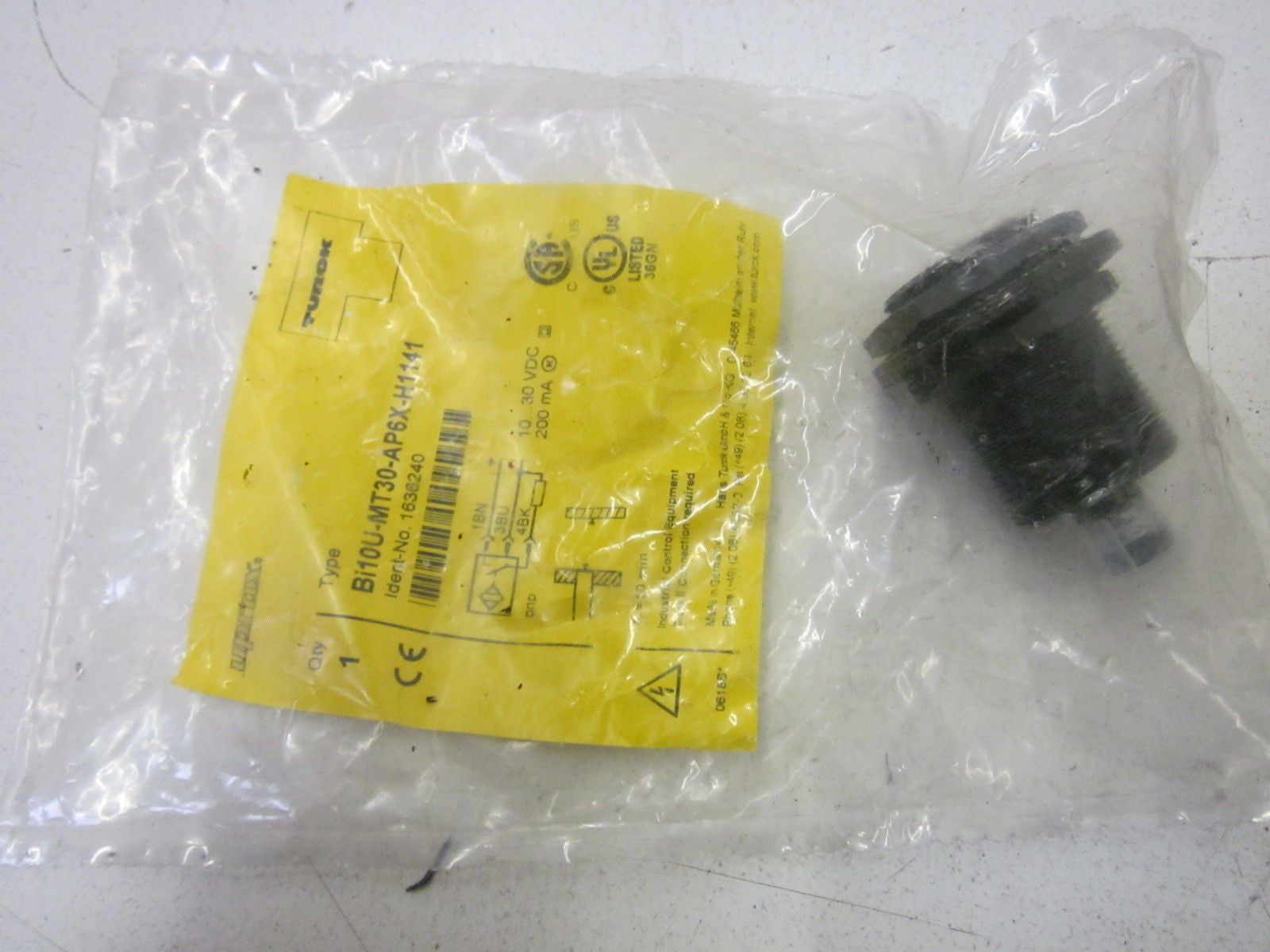 TURCK Bi10U-MT30-AP6X-H1141 PROXIMITY SENSOR *NEW IN FACTORY BAG*