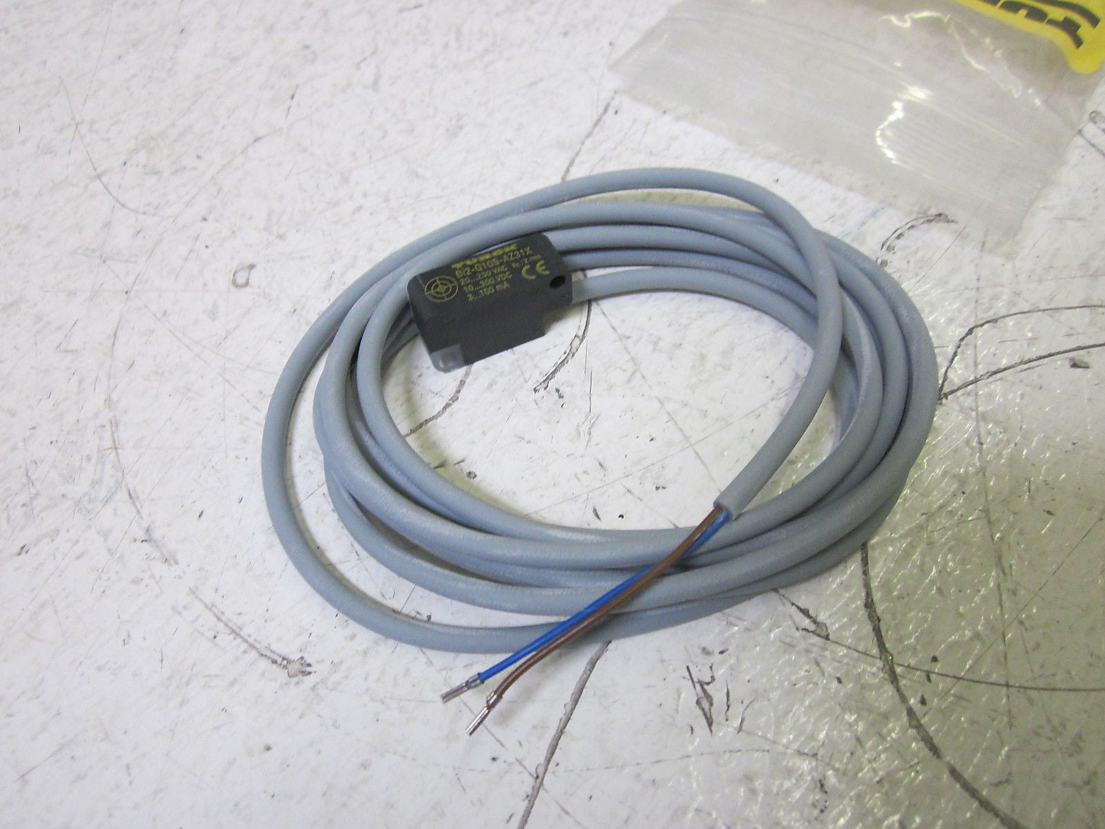 TURCK BI2-Q10S-AZ31X PROXIMITY SENSOR 250VAC *NEW IN A FACTORY BAG*