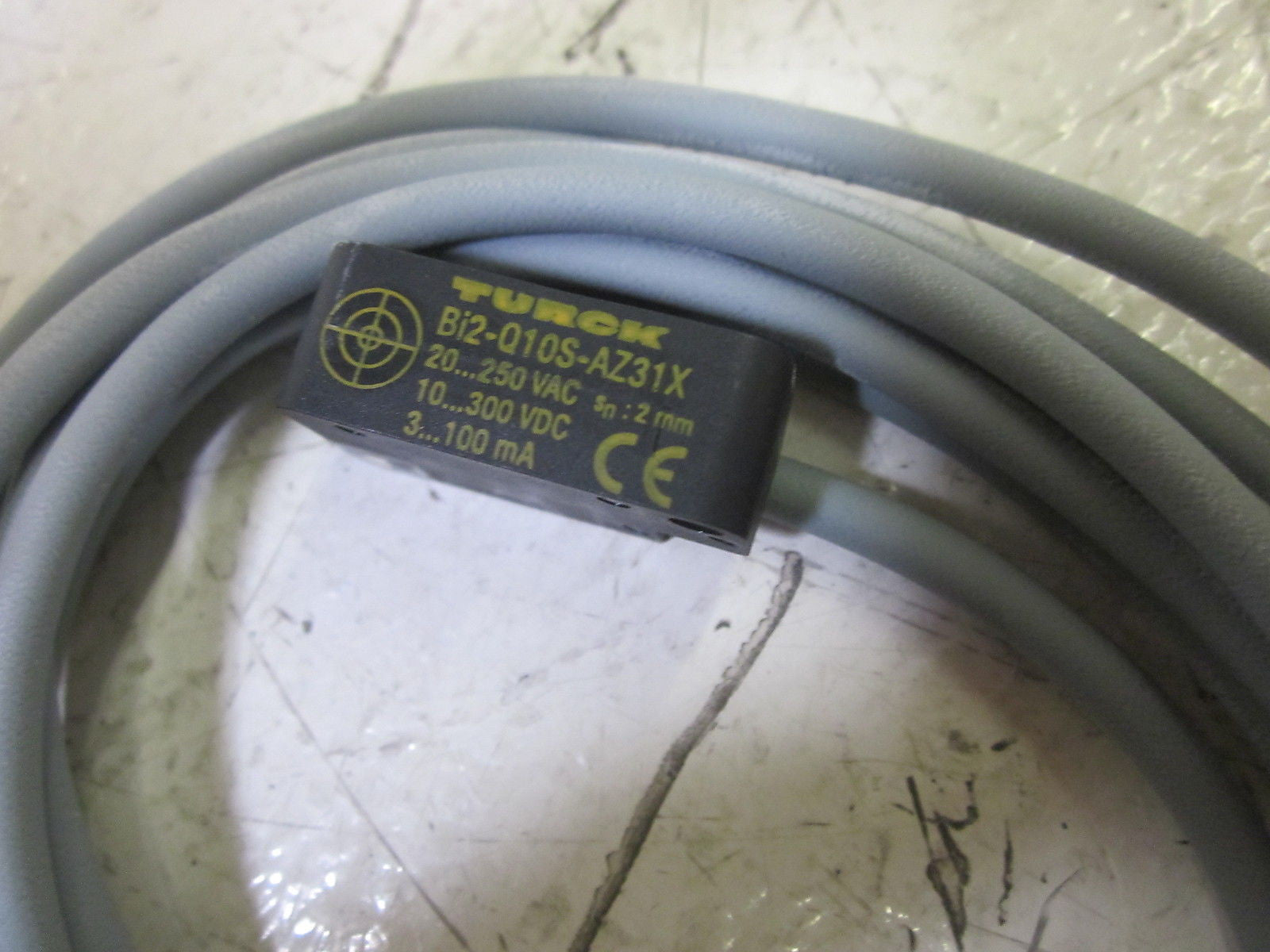 TURCK BI2-Q10S-AZ31X PROXIMITY SENSOR 250VAC *NEW IN A FACTORY BAG*