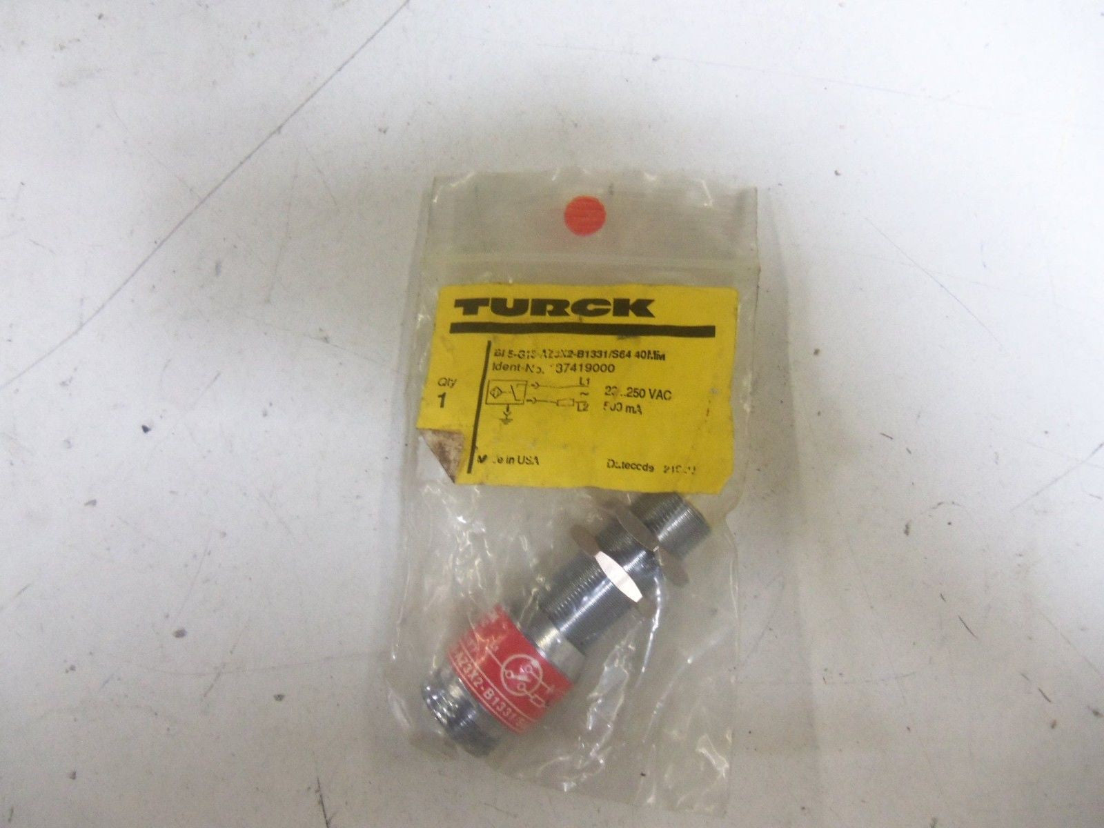 TURCK BI5-G18-AZ3X2-B1331/S64 40MM PROXIMITY SENSOR *NEW NO BOX*