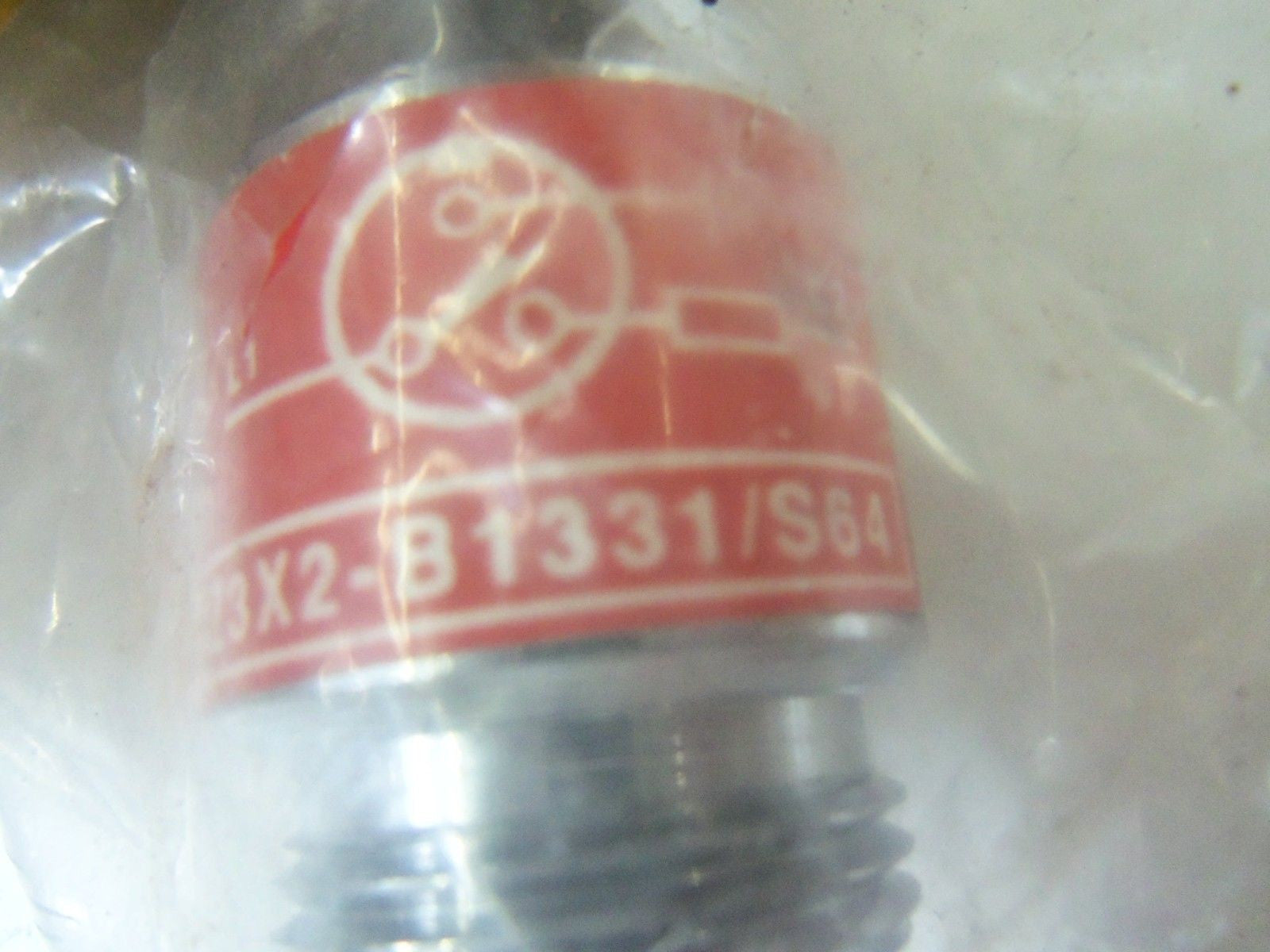 TURCK BI5-G18-AZ3X2-B1331/S64 40MM PROXIMITY SENSOR *NEW NO BOX*
