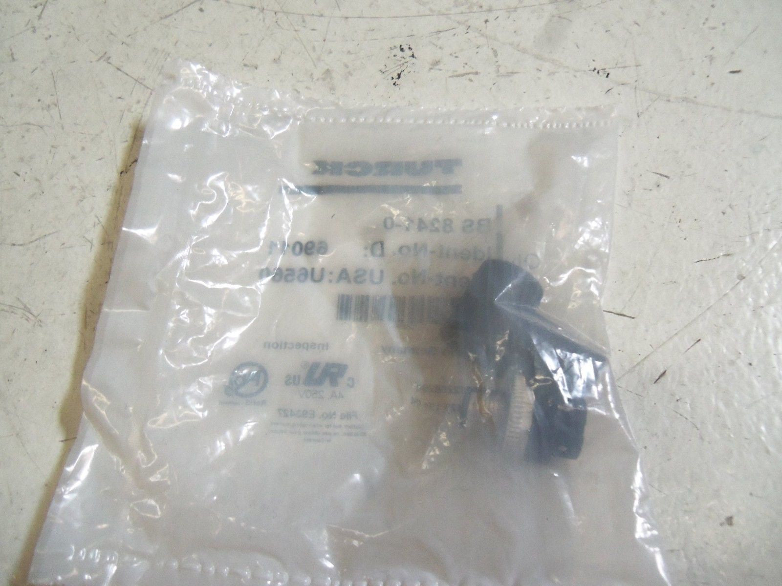 TURCK BS8241-0 CONNECTOR *NEW IN FACTORY BAG*