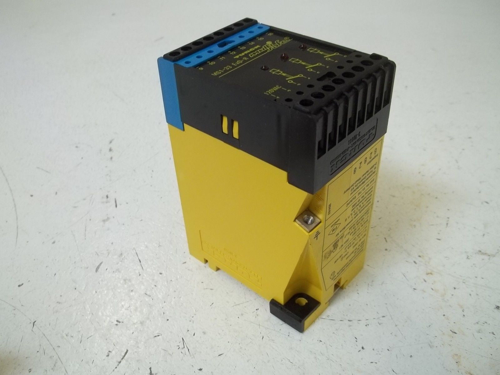 TURCK MS1-33EX0-R AMPLIFIER RELAY *NEW NO BOX*