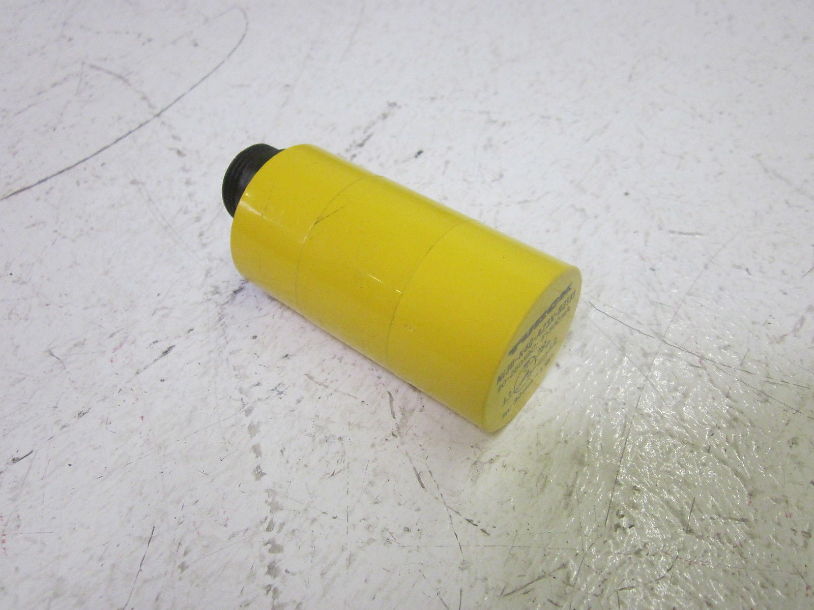 TURCK NI30-K40-AZ3X-b2131 PROXIMITY SENSOR 20-250VAC *USED*