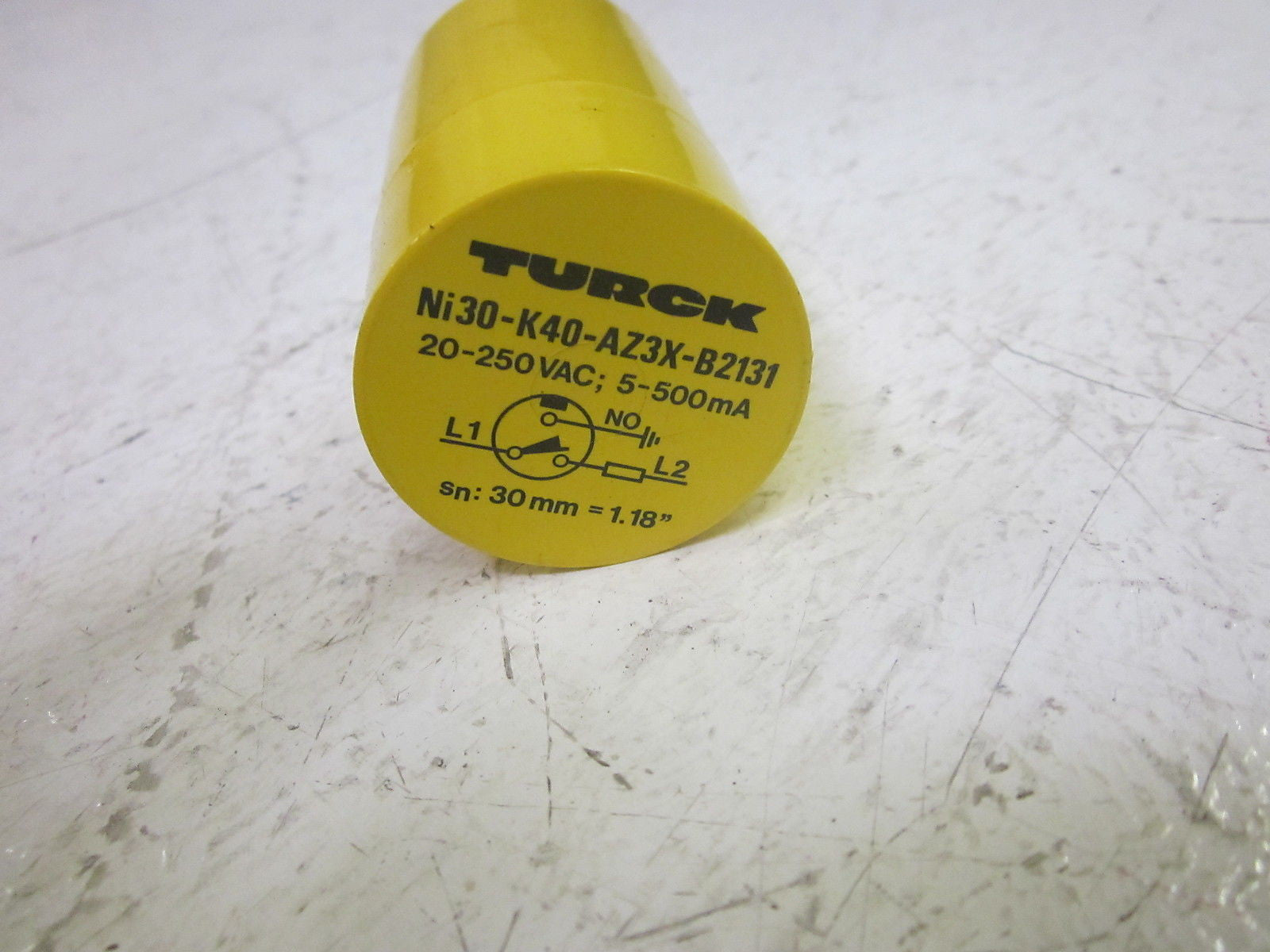 TURCK NI30-K40-AZ3X-b2131 PROXIMITY SENSOR 20-250VAC *USED*