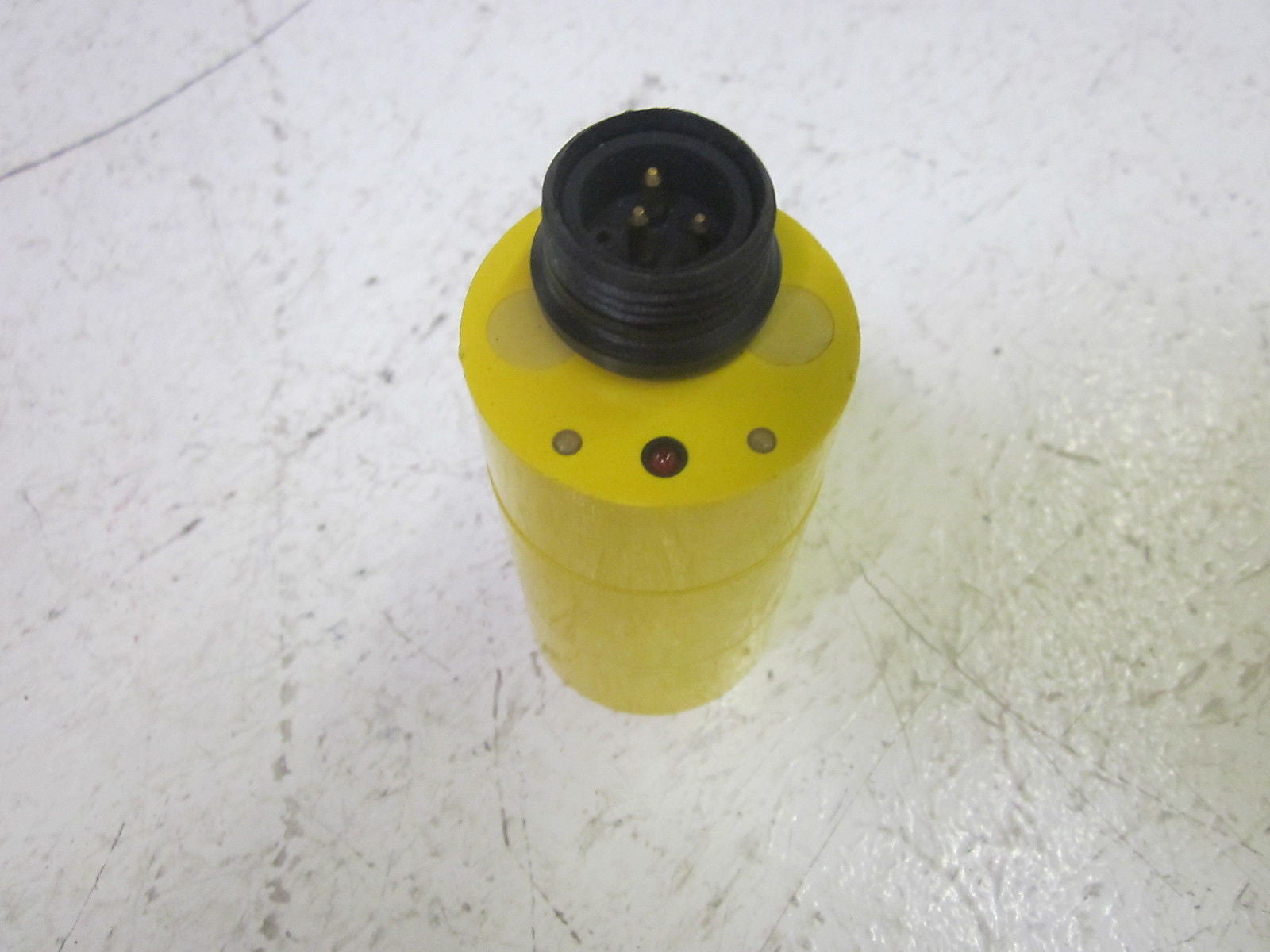 TURCK NI30-K40-AZ3X-b2131 PROXIMITY SENSOR 20-250VAC *USED*