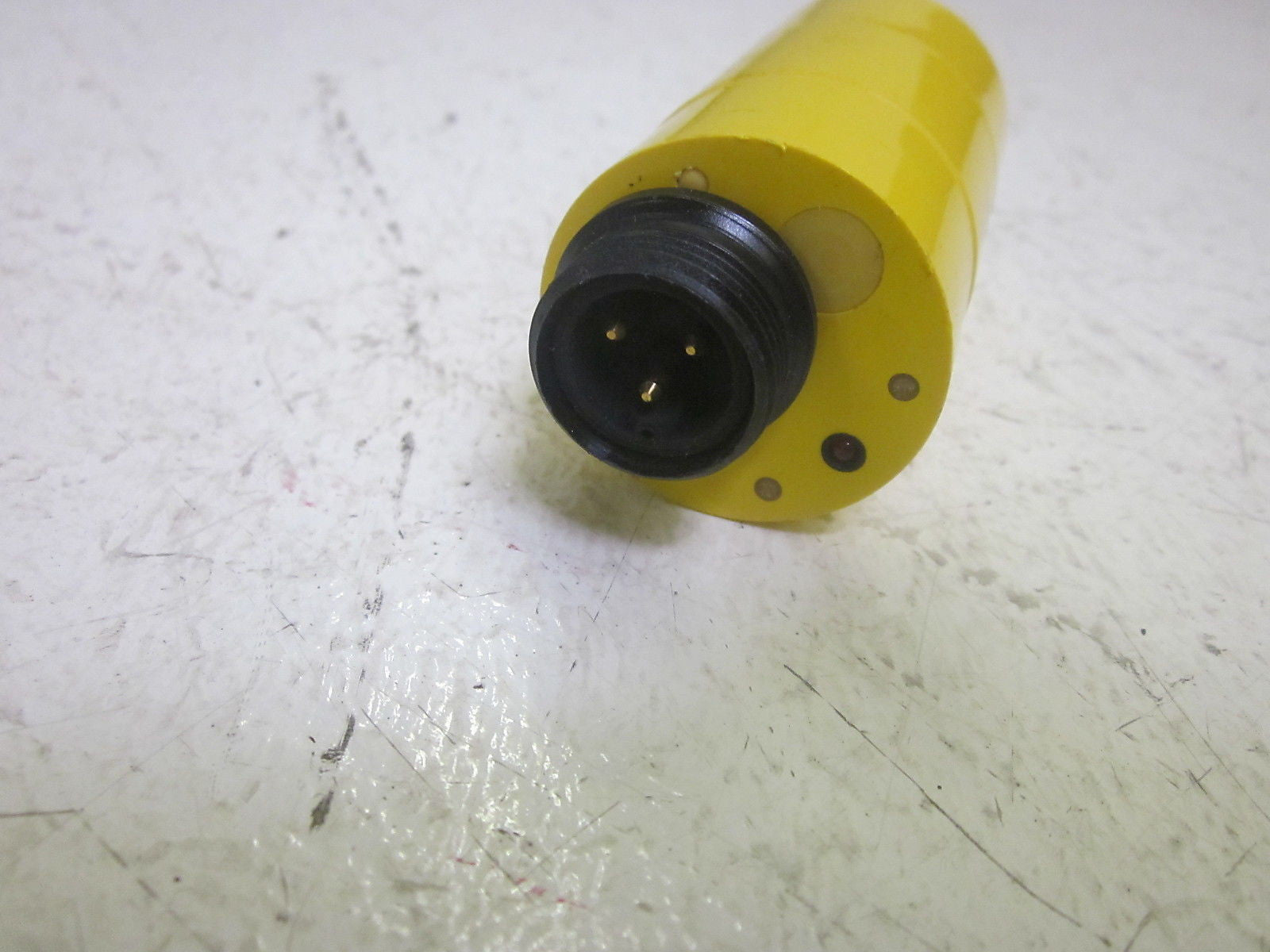 TURCK NI30-K40-AZ3X-b2131 PROXIMITY SENSOR 20-250VAC *USED*