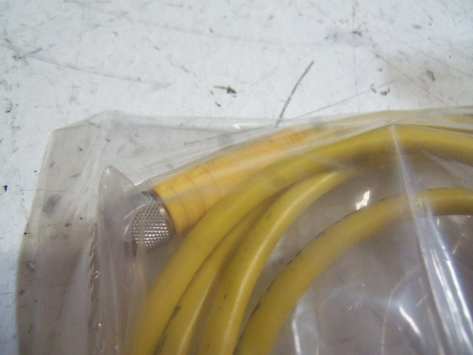 TURCK PKG 3M-2.3-PSG 3M MOLDED CORDSET *NEW IN FACTORY BAG*