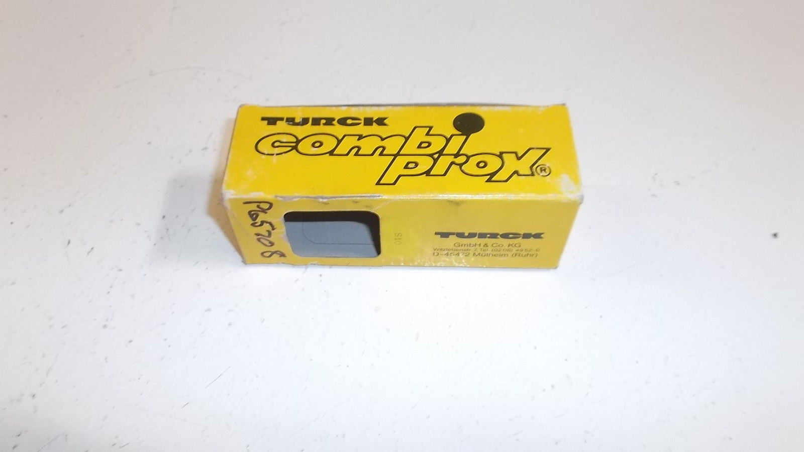 TURCK PROXIMITY SWITCH  BI15-CP40-FZ3X2 *NEW IN BOX*