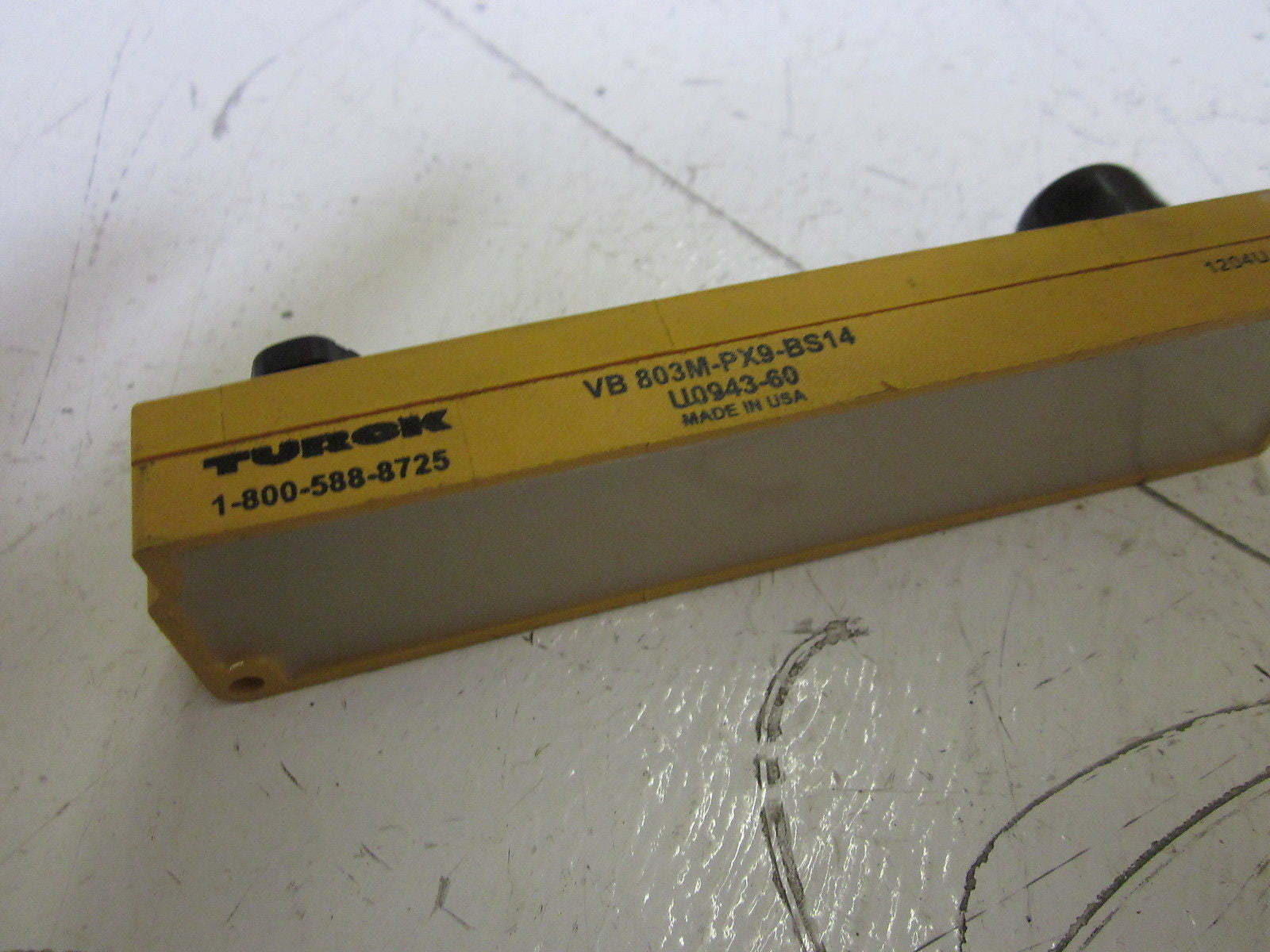 TURCK VB 803M-PX9-BS14 SENSOR DISTRIBUTION BLOCK UNIT *USED*