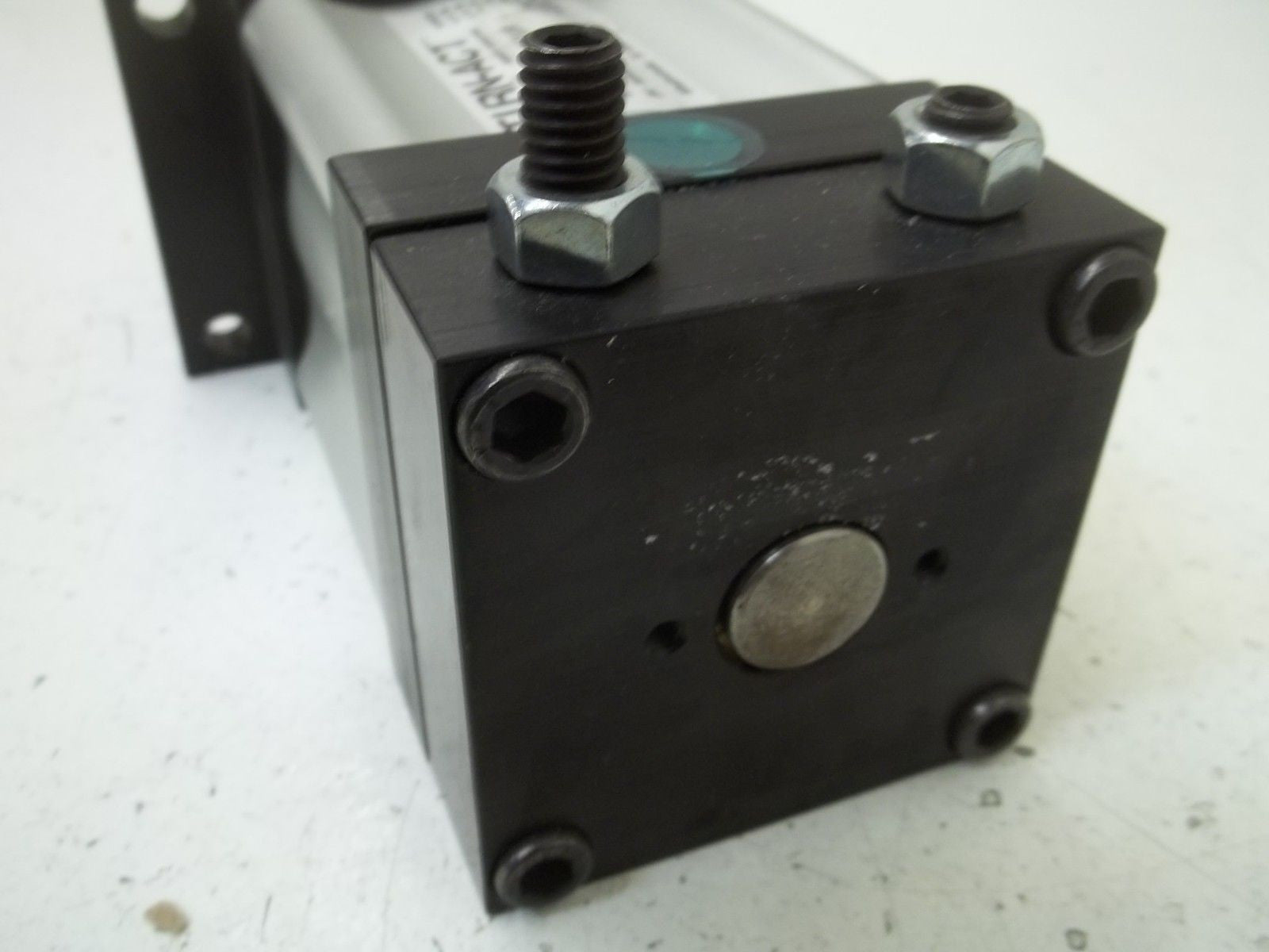 TURN-ACT 121-1S1-100-400 ROTARY ACTUATOR *NEW NO BOX*