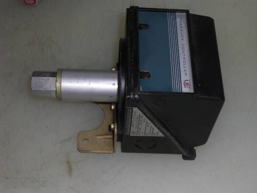 UE  PRESSURE CONTROLLERS J302-5-75-611 *NEW NO BOX*