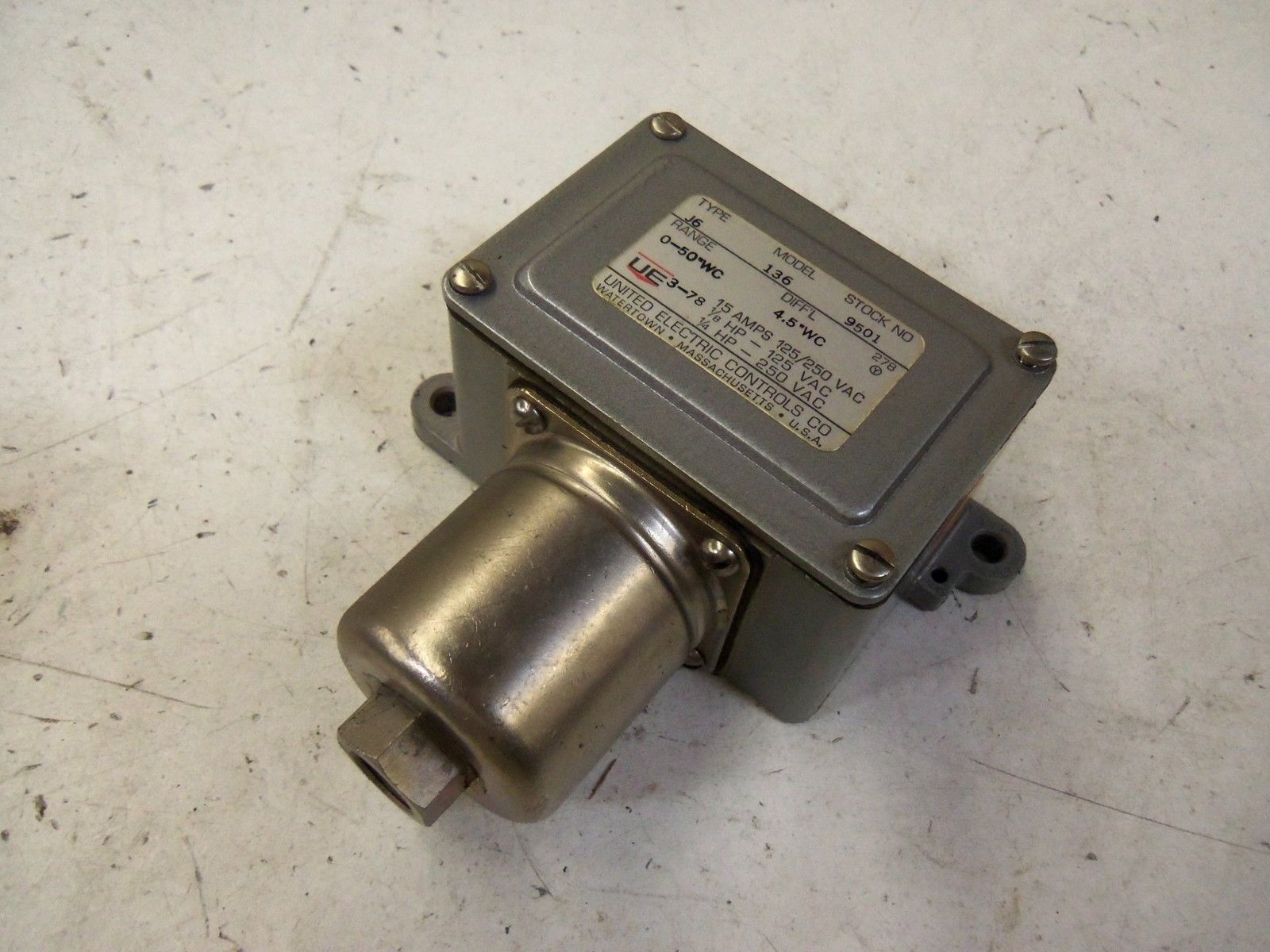 UNITED ELECTRIC J6-136-9501 PRESSURE SWITCH *USED*