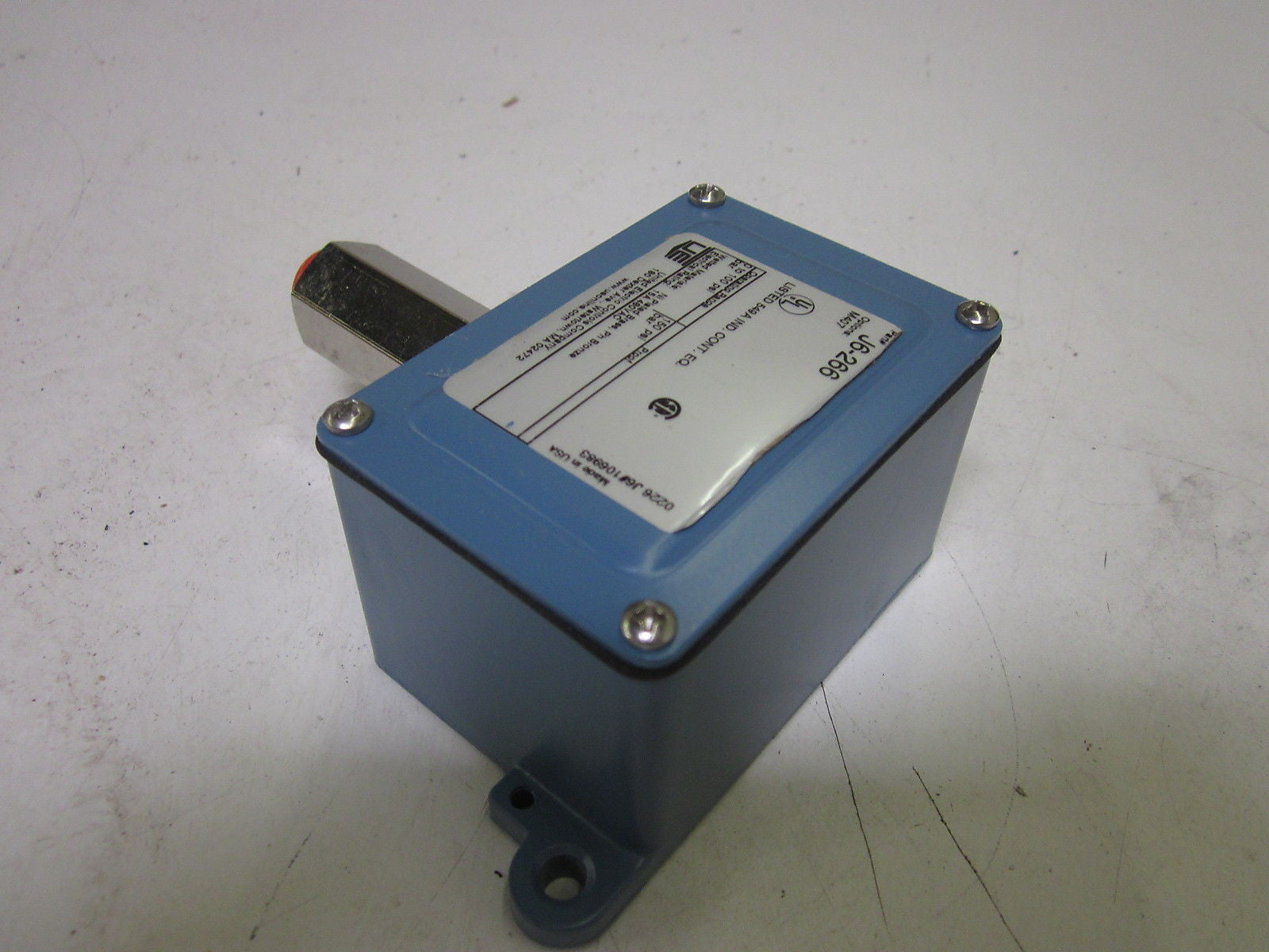 UNITED ELECTRIC J6-266 *NEW NO BOX*