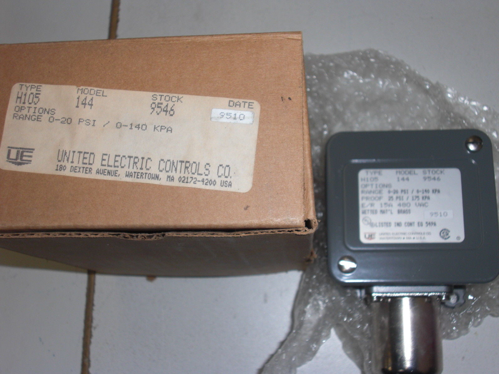 UNITED ELECTRIC H105-144 *NEW IN BOX*