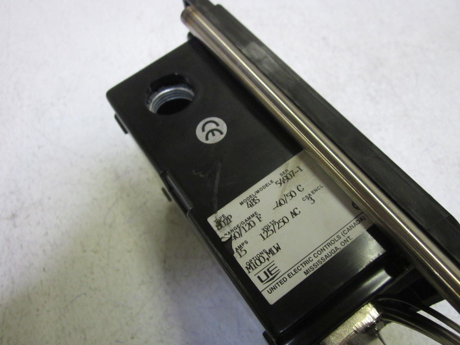 UNITED ELECTRIC 4BS 125V TEMPERATURE CONTROLLER *USED*