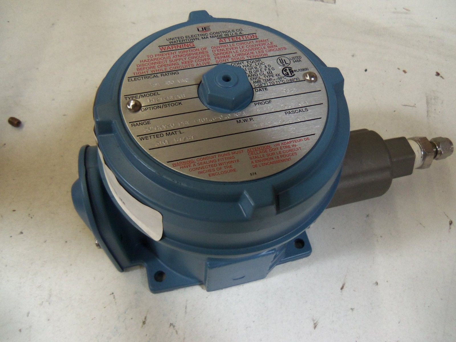 UNITED ELECTRIC H121-S126B *NEW IN BOX*