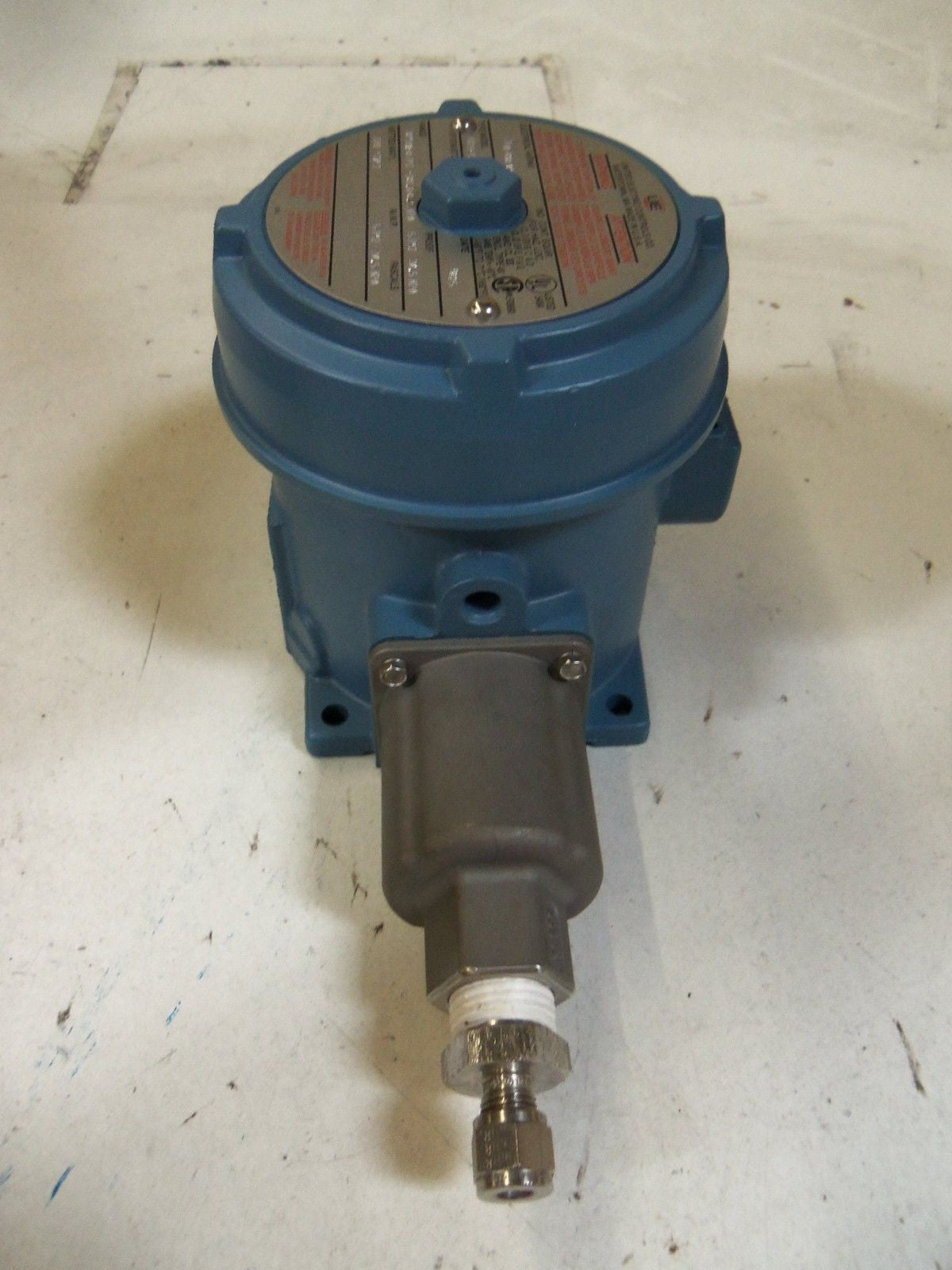 UNITED ELECTRIC H121-S126B *NEW IN BOX*