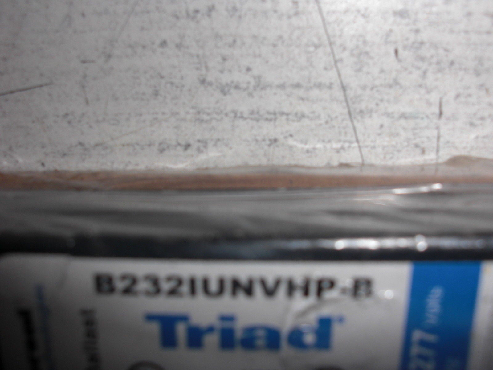 UNIVERSAL LIGHTING TECHNOLOGY B232IUNVHP-E *NEW NO BOX*