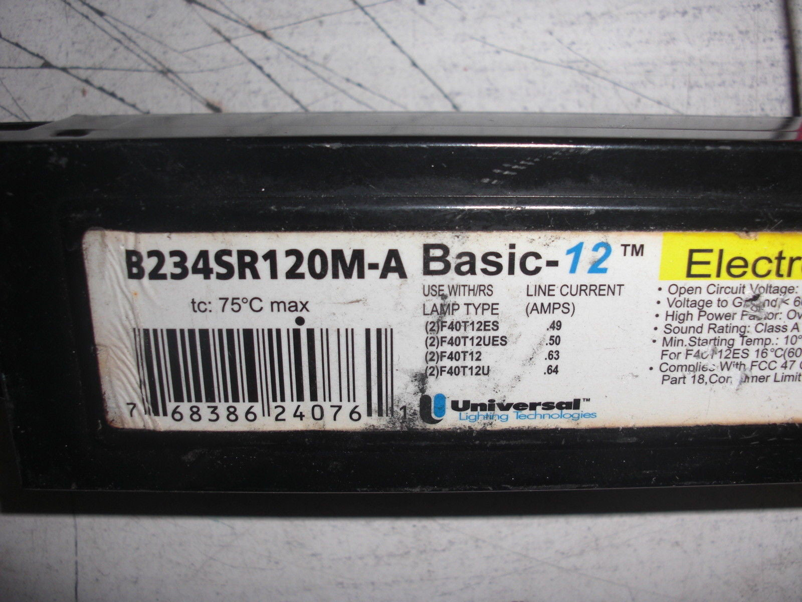 UNIVERSAL LIGHTING TECHNOLOGY BZ34SR120M-A *USED*