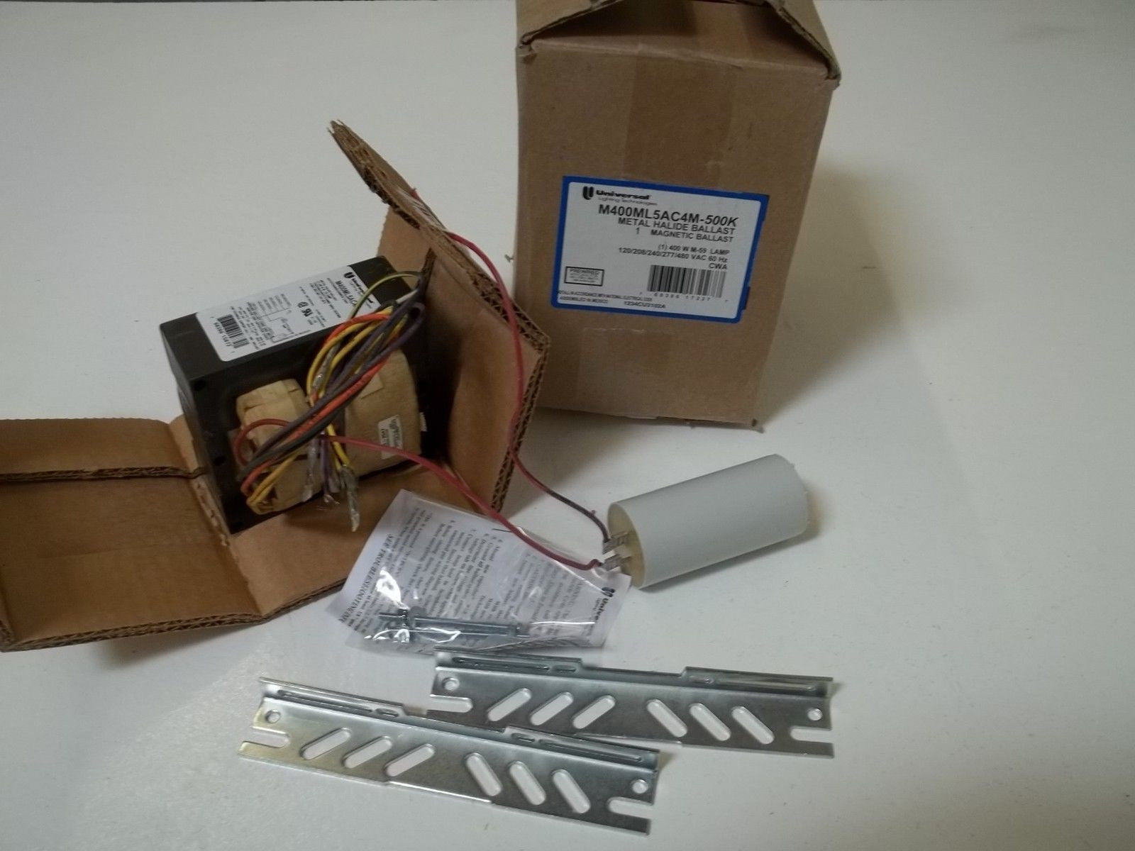 UNIVERSAL M400ML5AC4M-500K METAL HALIDE BALLAST*NEW IN BOX*