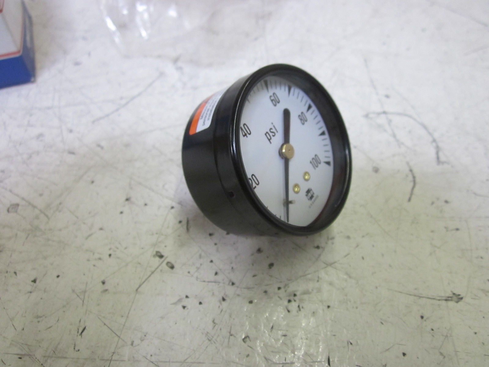 USG 046776A 100PSI GAUGE *NEW IN BOX*