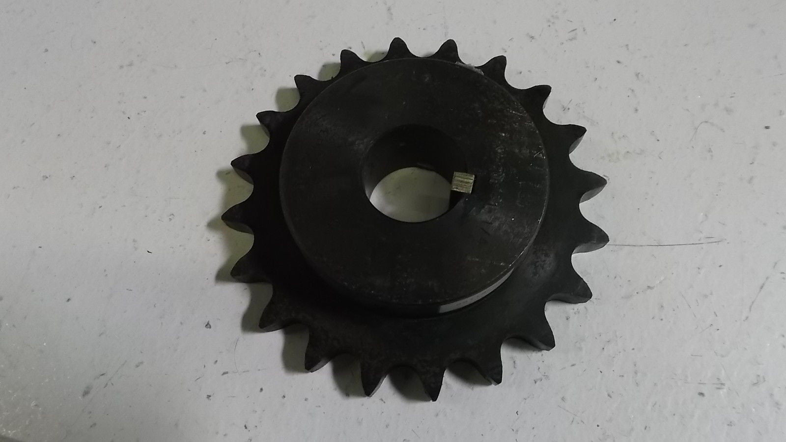 UST SPROCKET H60B20F-1 1/4 *USED*