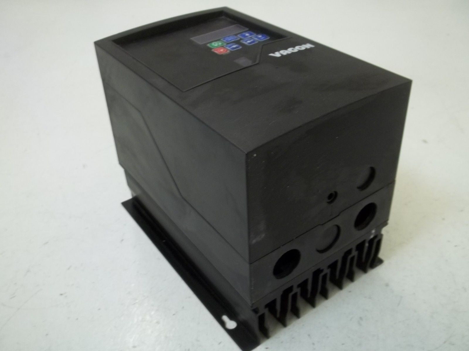 VACON SE2C40010D01 AC DRIVE *USED*