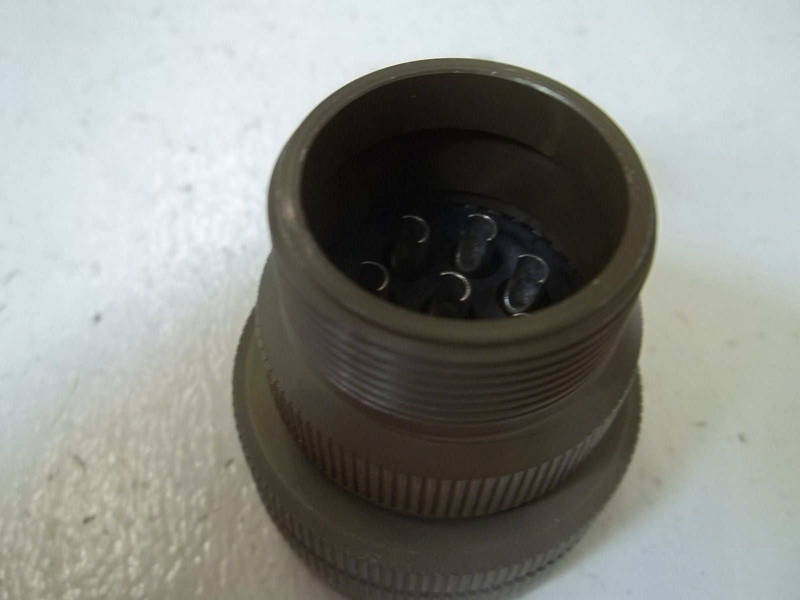 VEAM CIR06AF-22-23S CONNECTOR *NEW NO BOX*