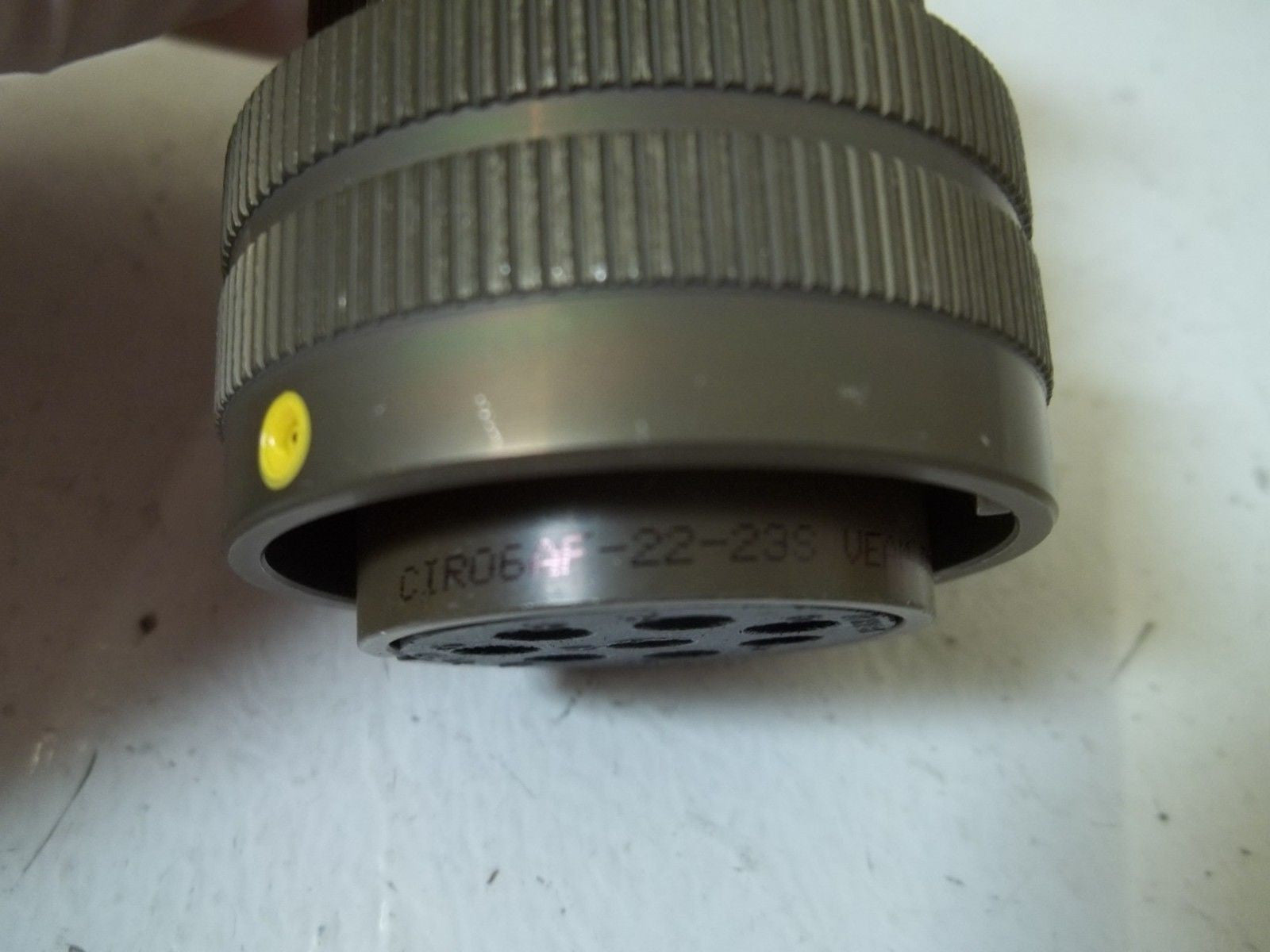 VEAM CIR06AF-22-23S CONNECTOR *NEW NO BOX*