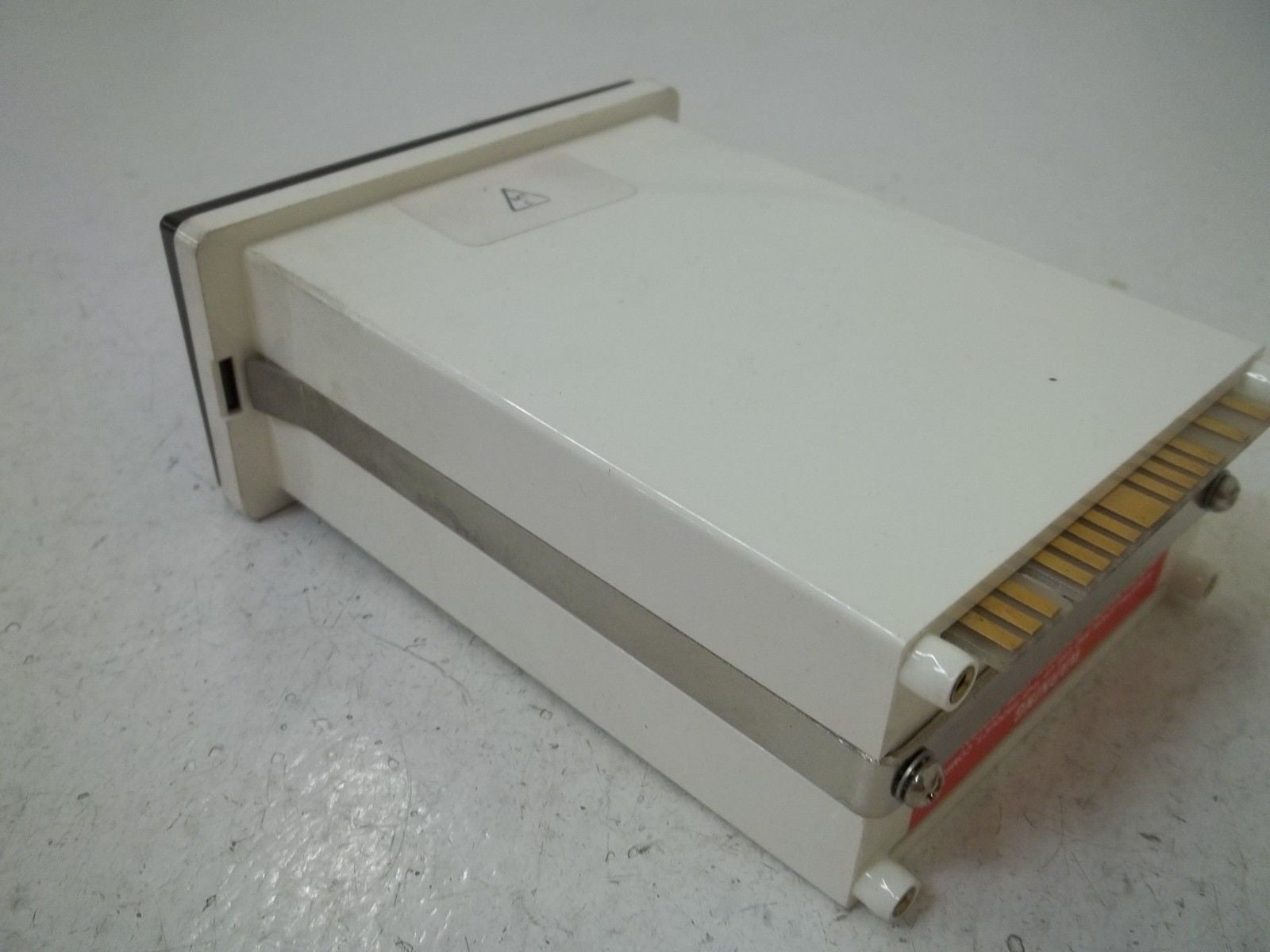 VEEDER-ROOT 797204-001 TACHOMETER *USED*