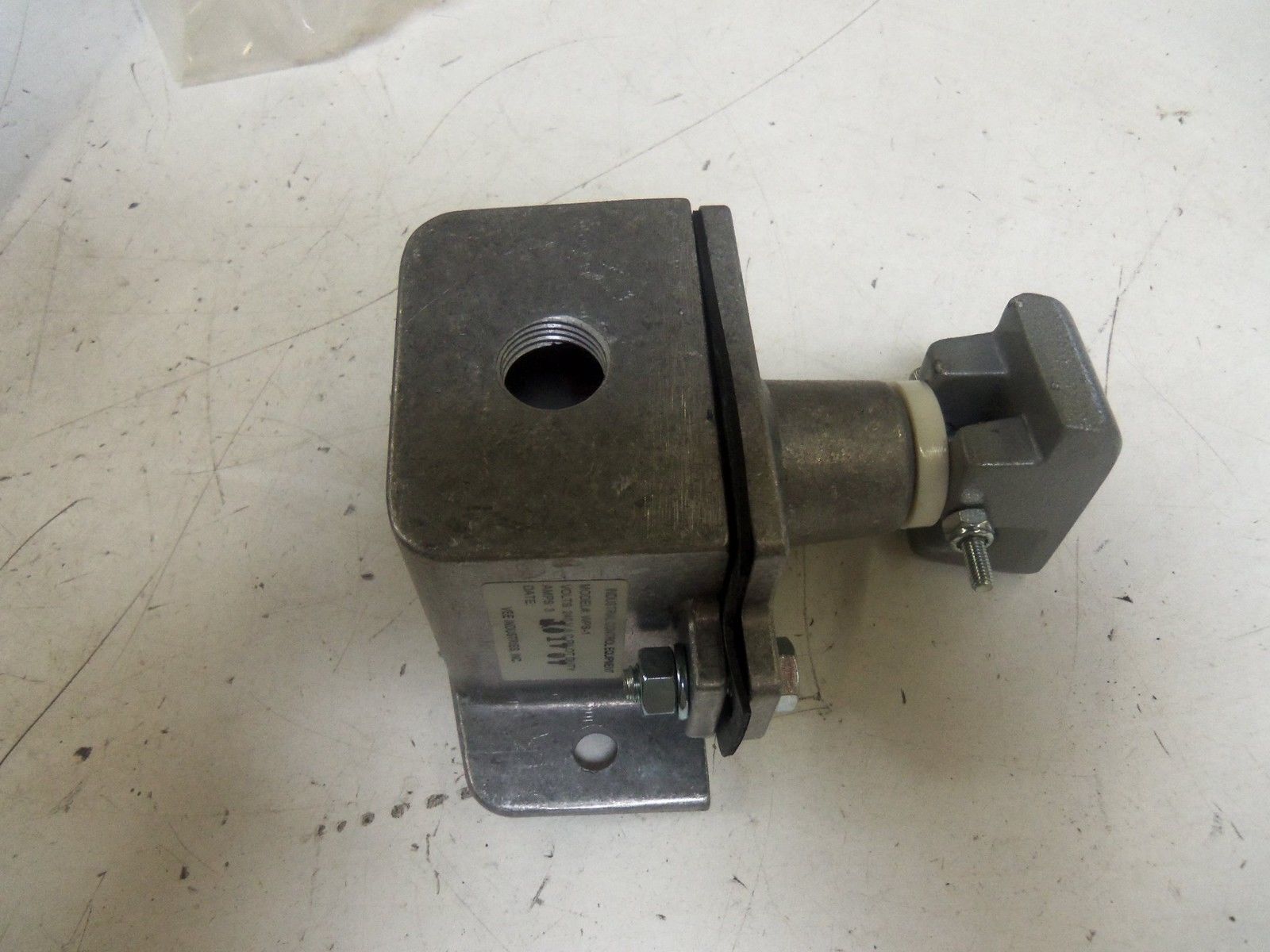 VEE INDUSTRIES WPS-1 *NEW NO BOX*