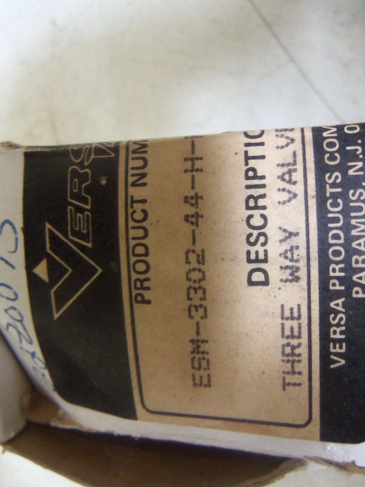VERSA ESM-3302-44-H-PC-120V60 *NEW IN BOX*