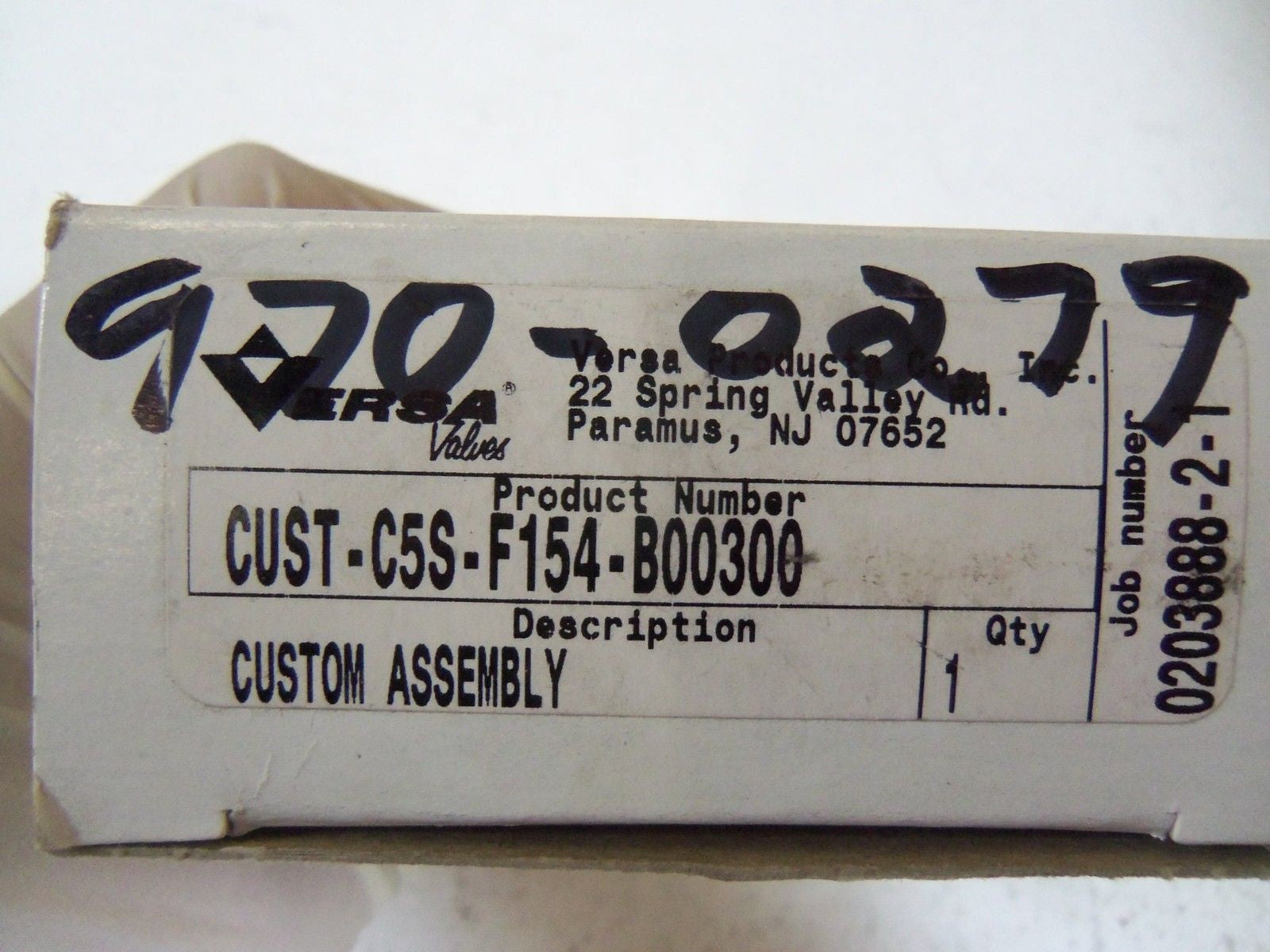 VERSA VALVES CUSTOM ASSEMBLY CUST-C5S-F154-B00300 *NEW IN BOX*