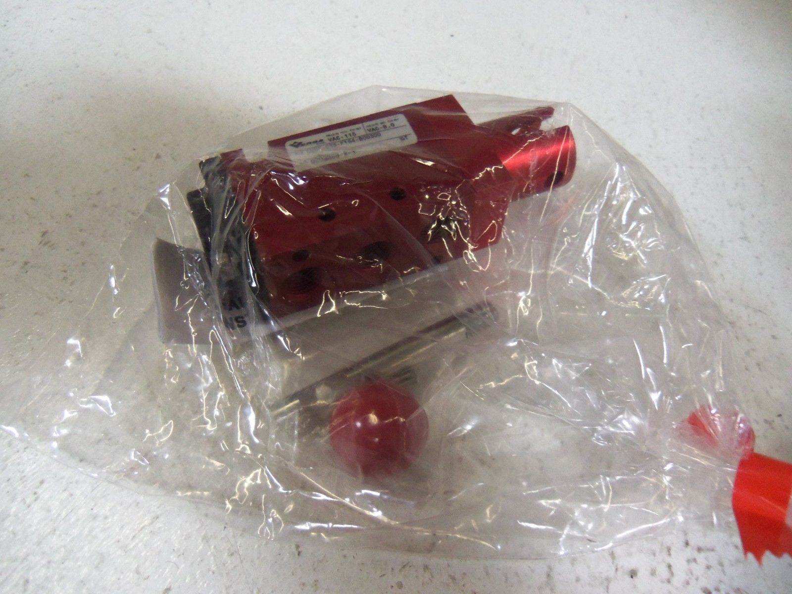 VERSA VALVES CUSTOM ASSEMBLY CUST-C5S-F154-B00300 *NEW IN BOX*