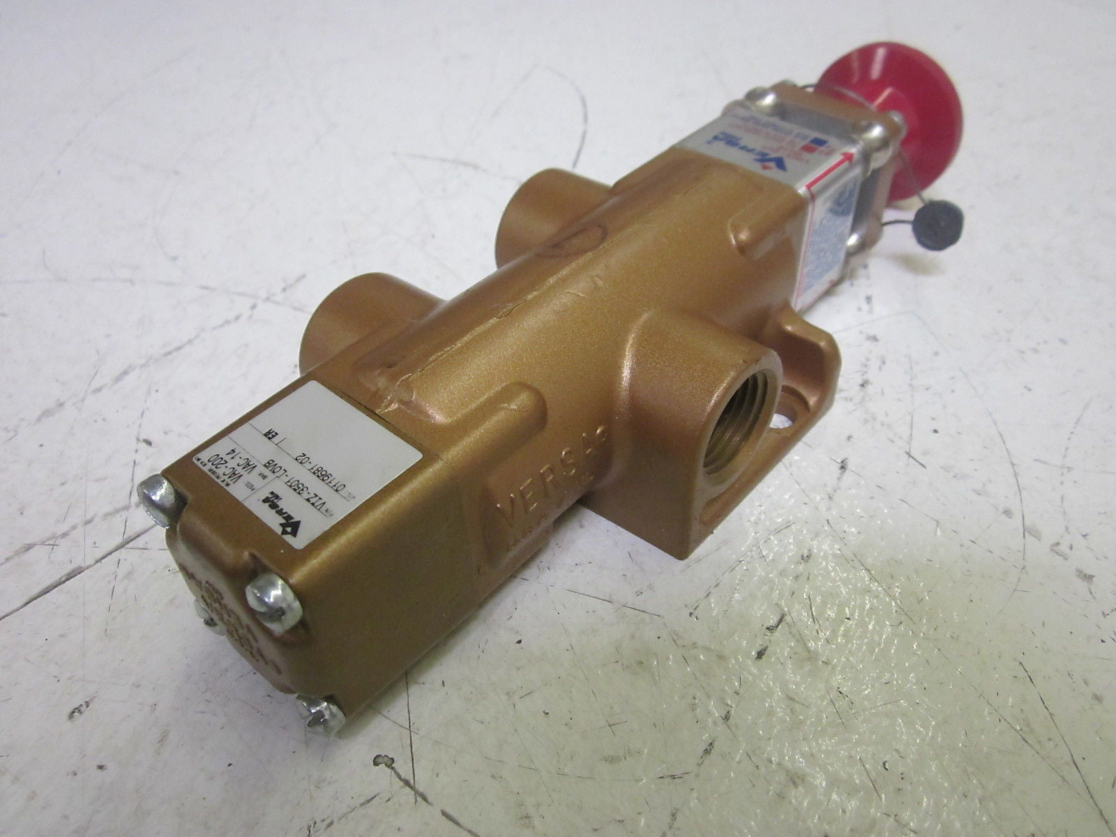 VERSA VIZ-3501-L0VB LOCKOUT VALVE  *USED*