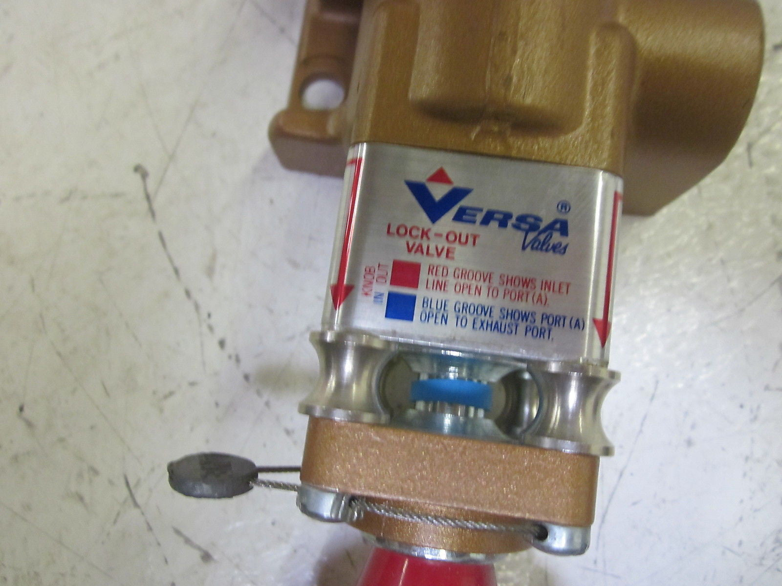 VERSA VIZ-3501-L0VB LOCKOUT VALVE  *USED*