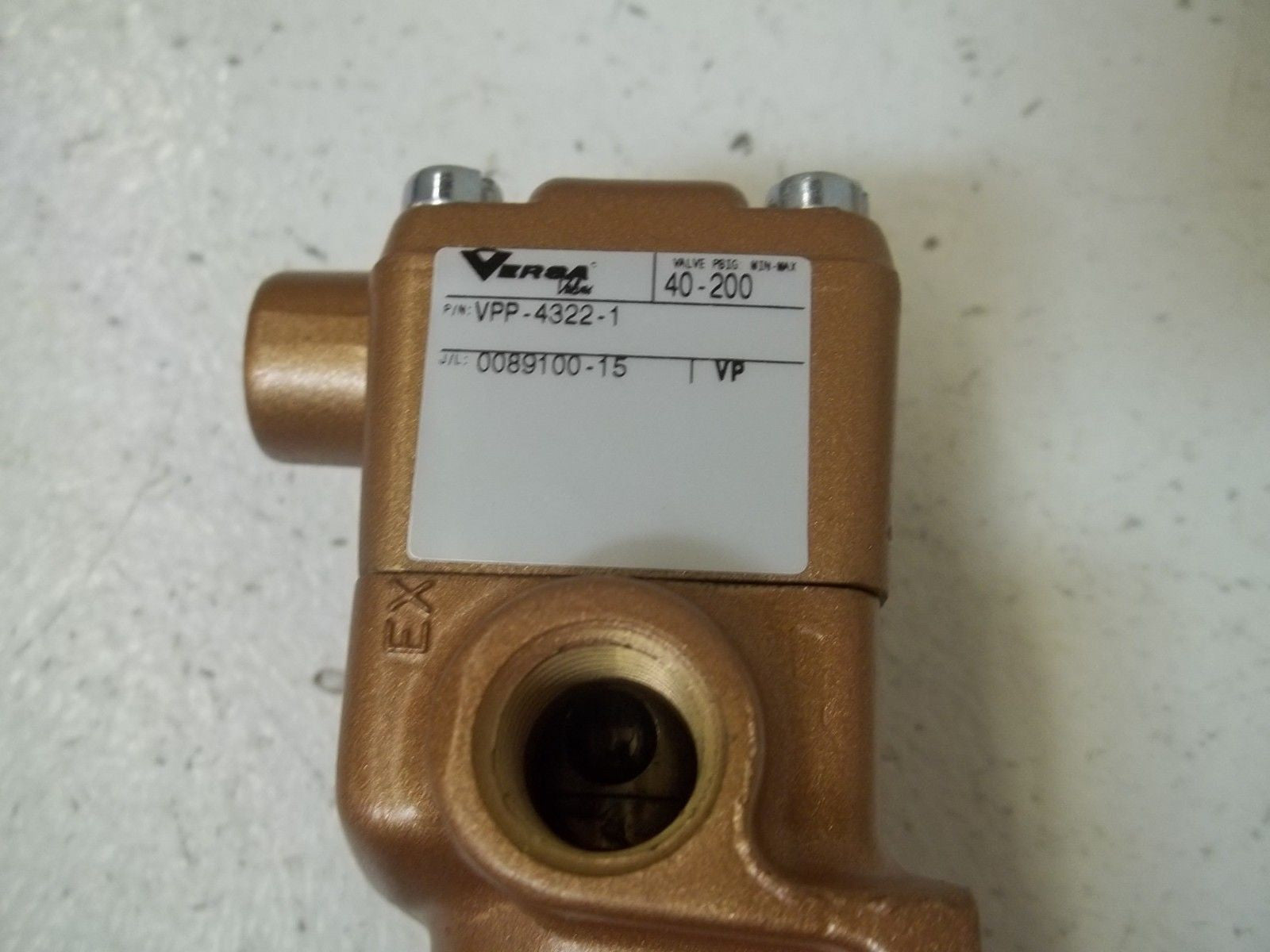VERSA VPP-4322-1 PNEUMATIC SOLENOID AIR VALVE *NEW IN BOX*