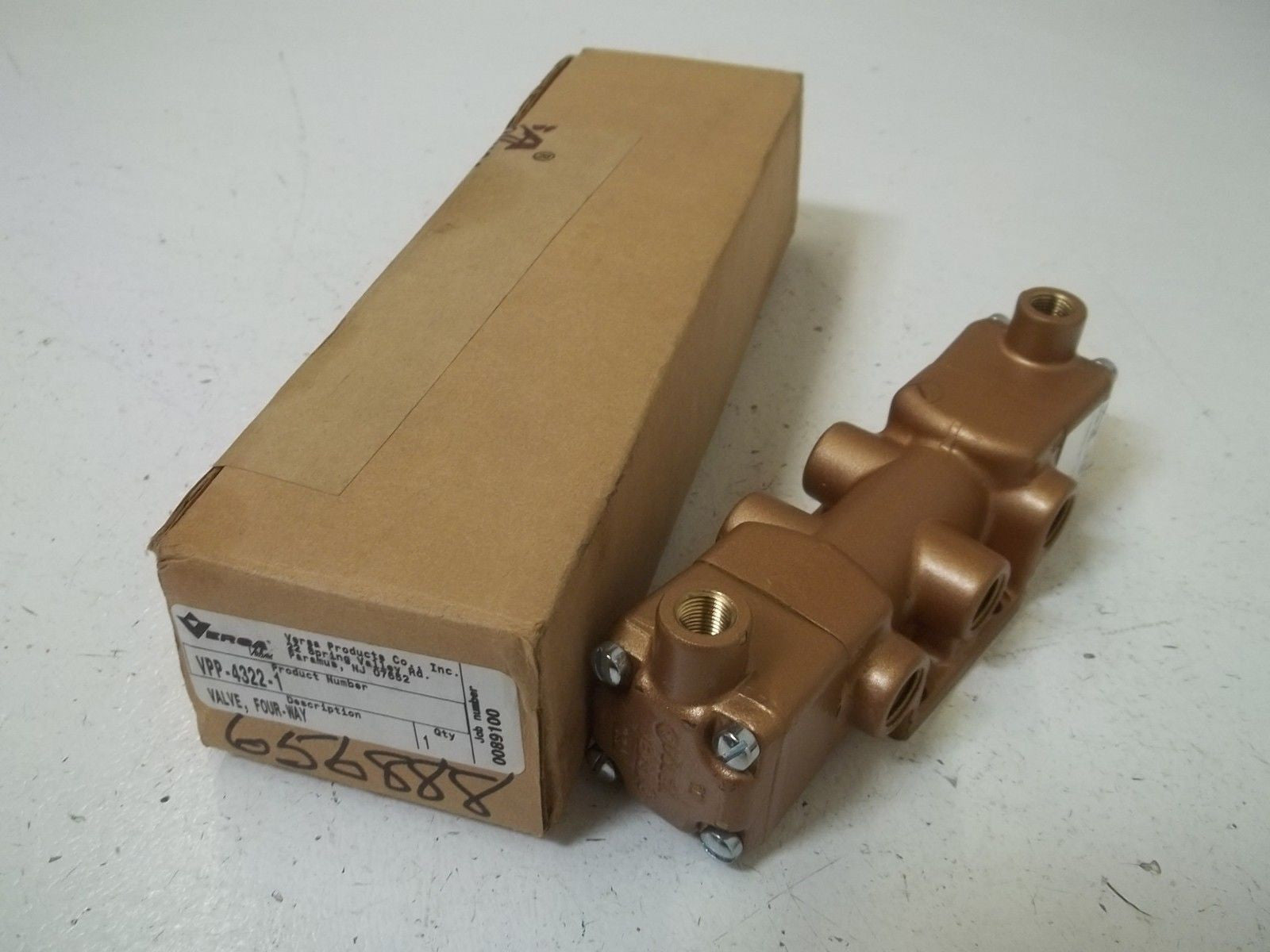 VERSA VPP-4322-1 PNEUMATIC SOLENOID AIR VALVE *NEW IN BOX*