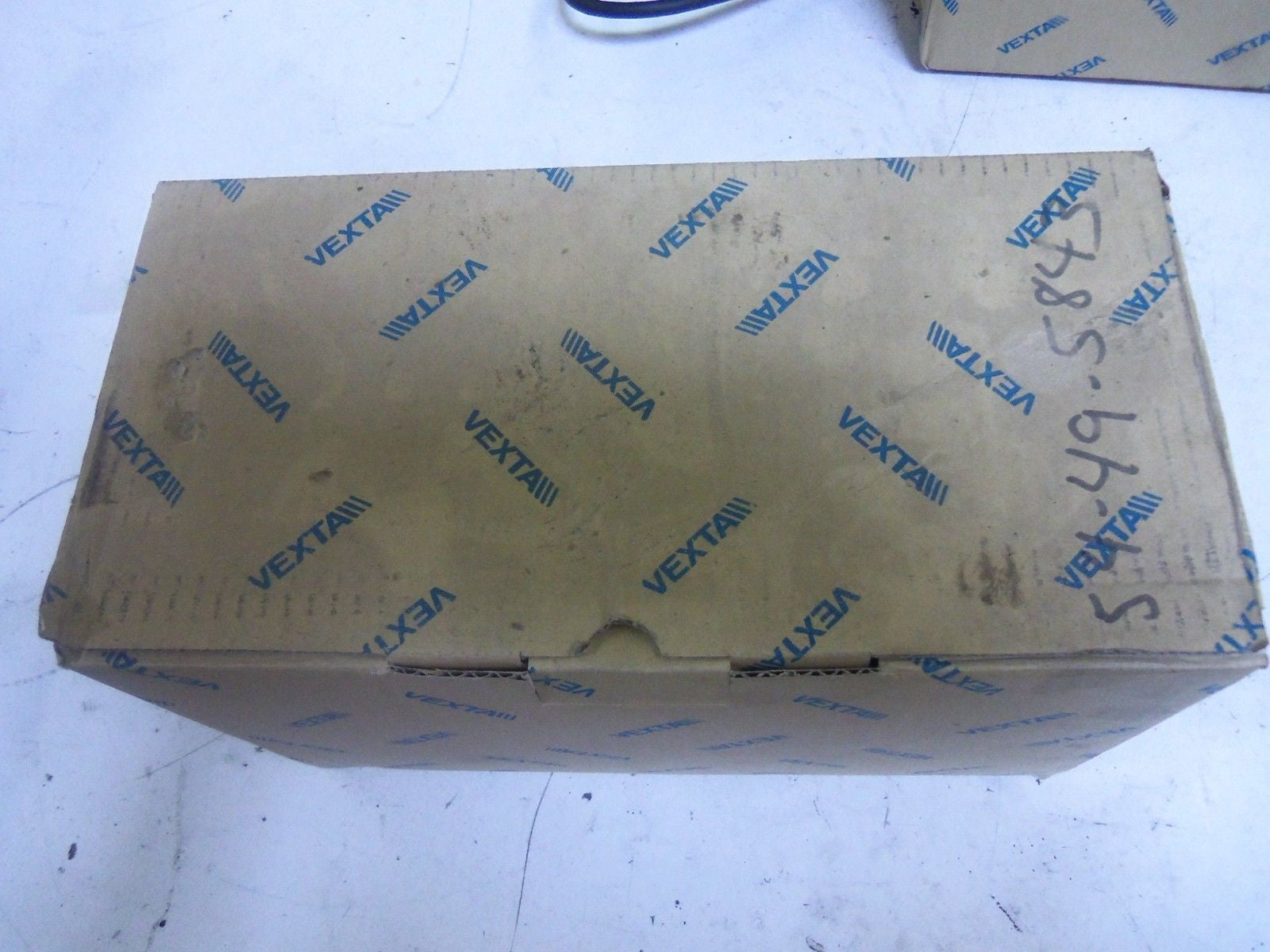 VEXTA FBLM575A-GF *NEW IN BOX*