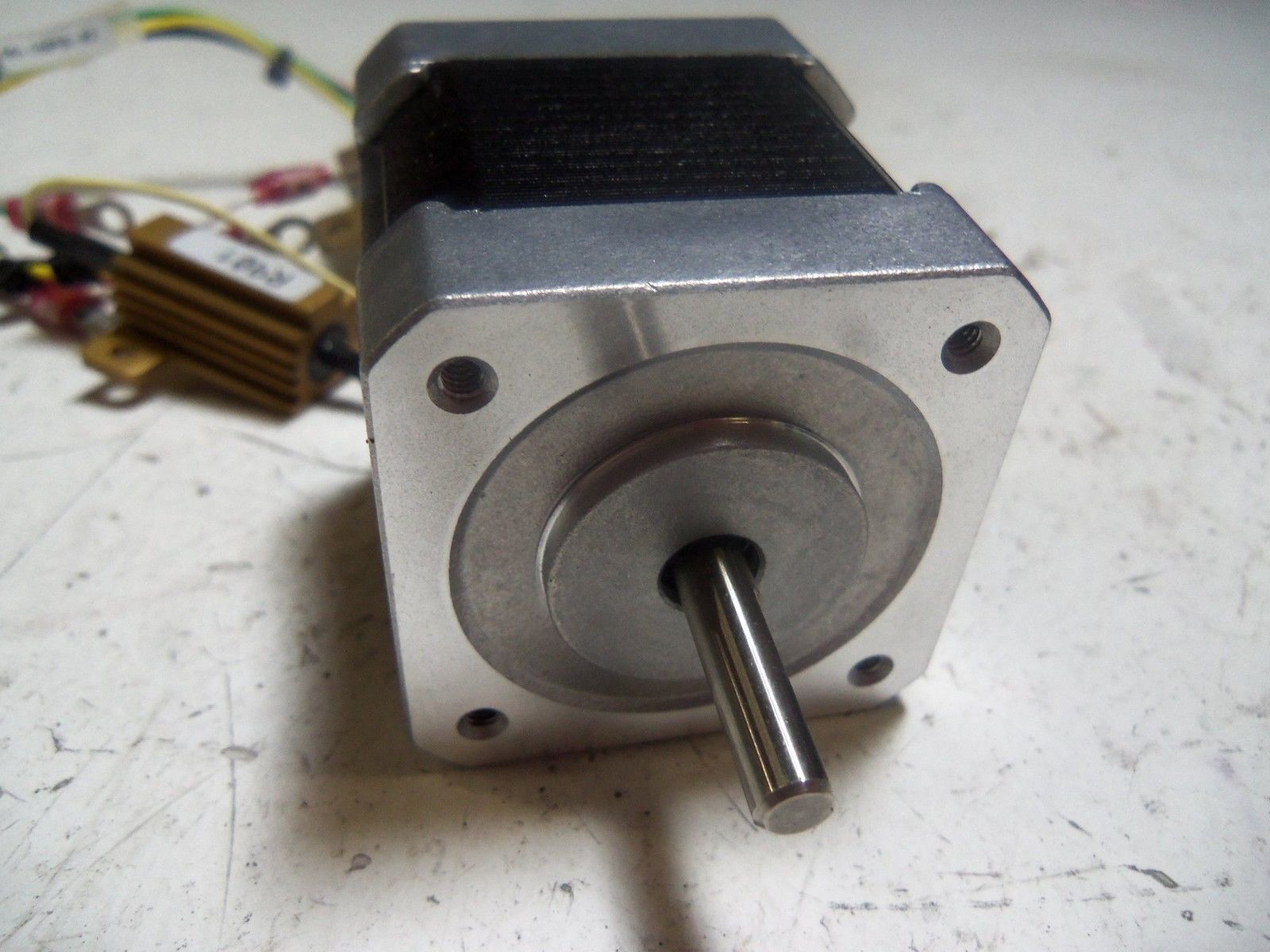 VEXTA PK245-02BA STEP MOTOR *USED* (AS PICTURED)