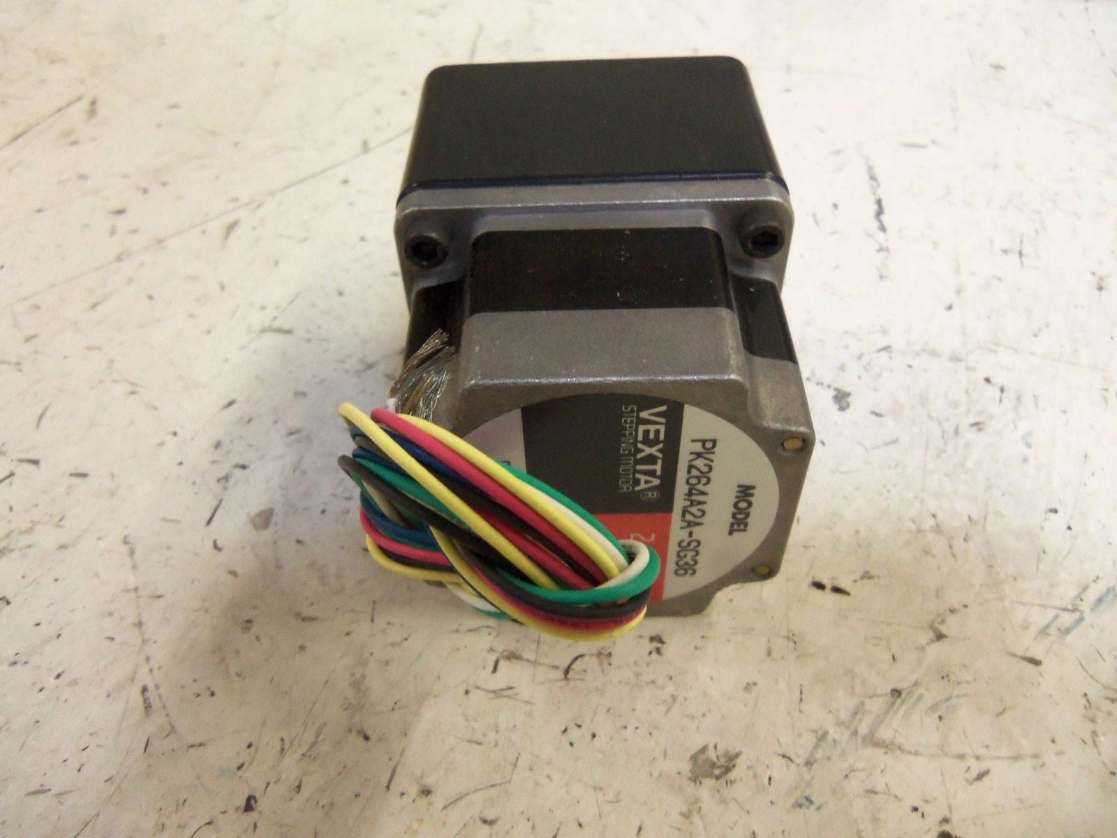 VEXTA PK264A2A-SG36 STEPPING MOTOR *NEW NO BOX*