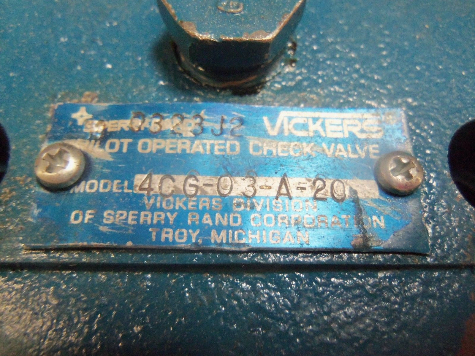 VICKERS 4CG-03-A-20 CHECK VALVE *USED*