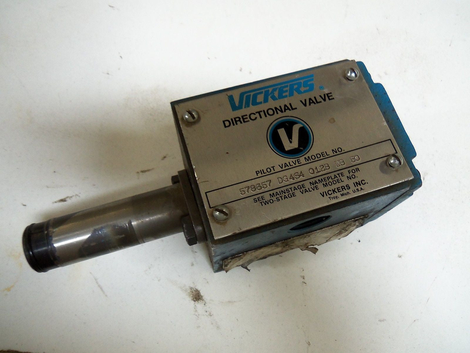 VICKERS 578657 DG4S4 012B WB 50 *USED*