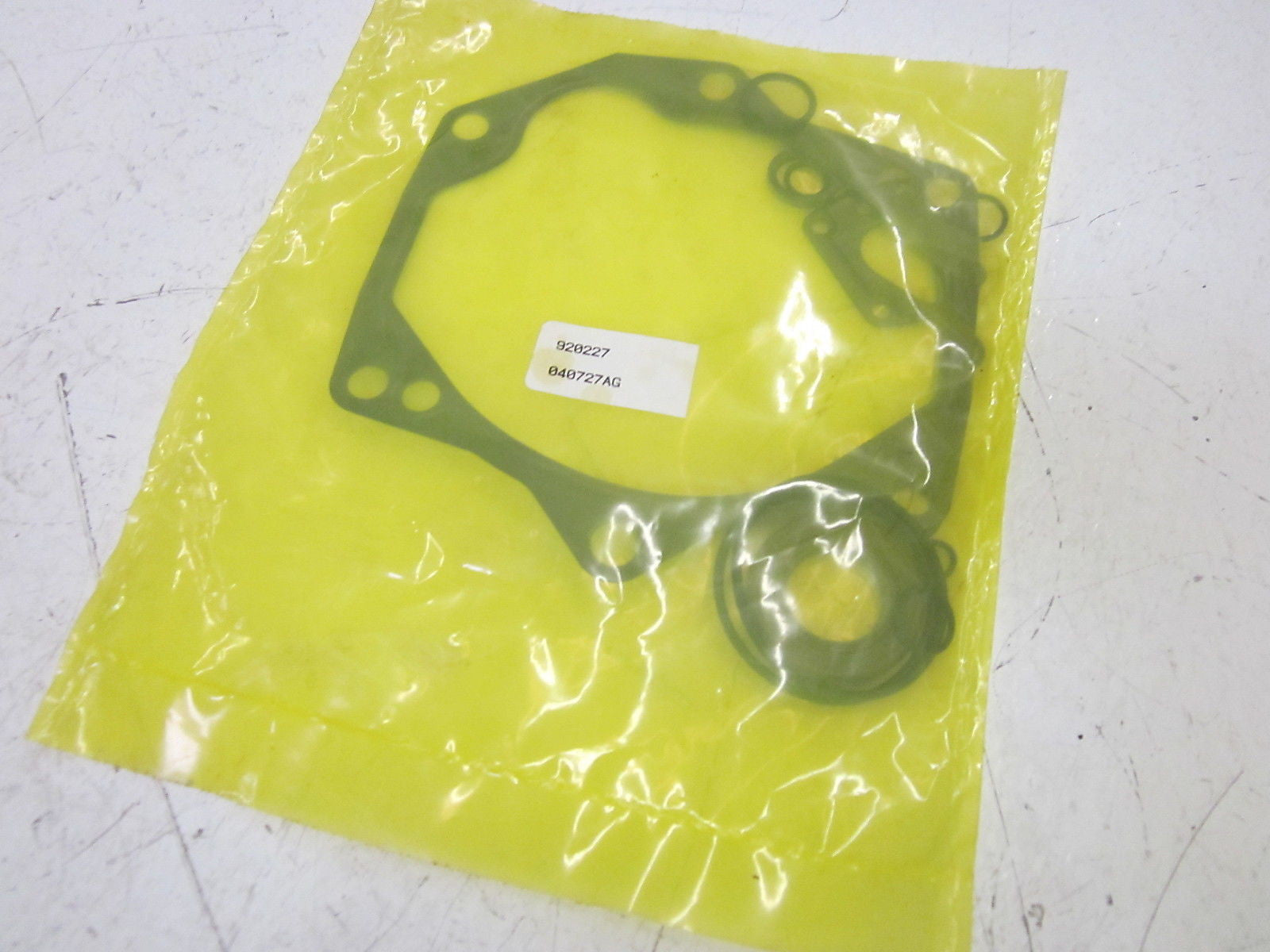 VICKERS 920227 PUMP SEAL KIT *NEW IN A BAG*