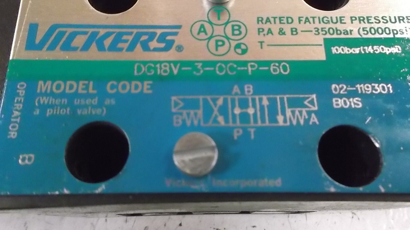 VICKERS DG18V-3-0C-P-60 VALVE *NEW NO BOX*