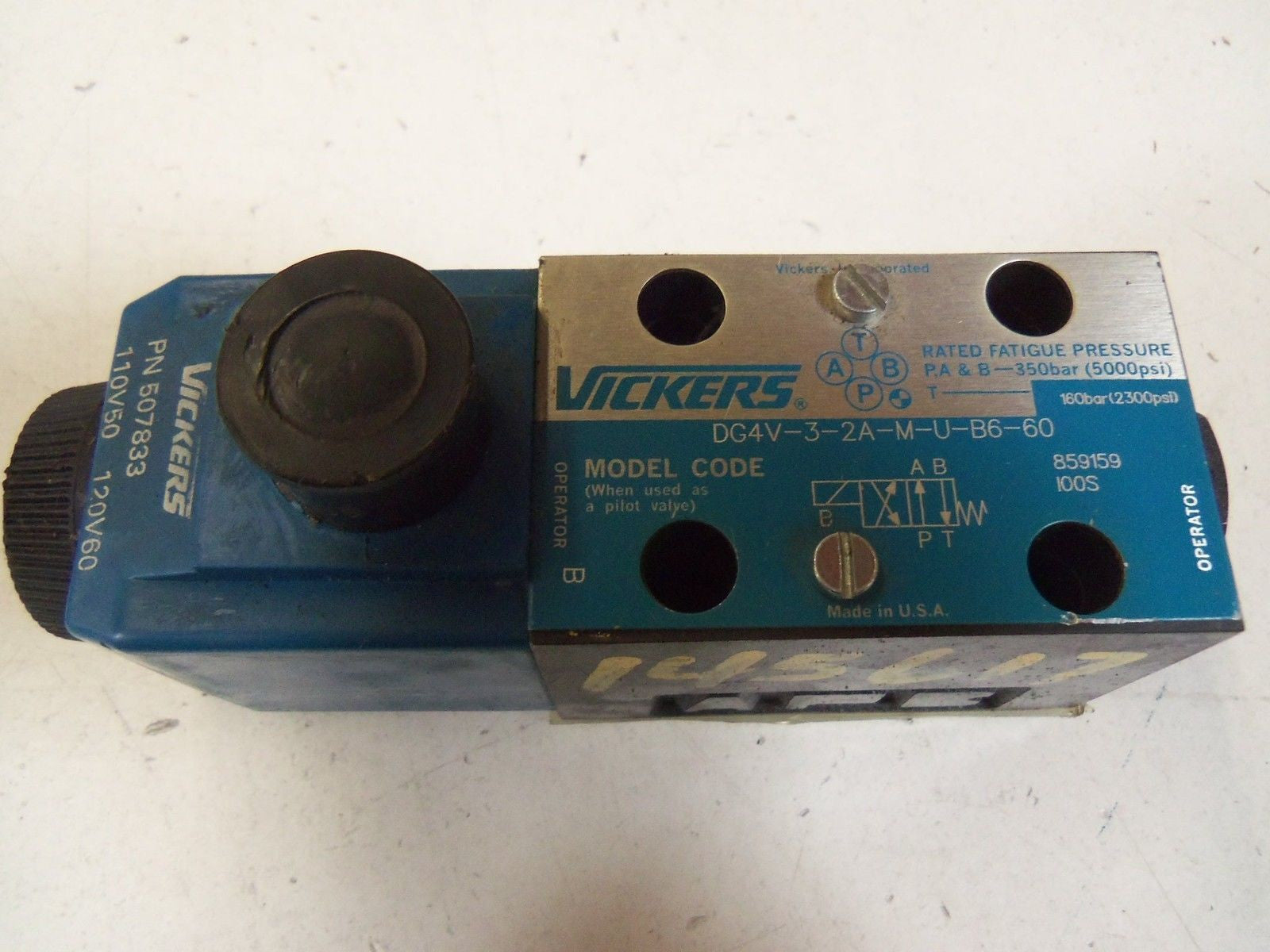 VICKERS DG4V-3-2A-M-U-B6-60 *USED*