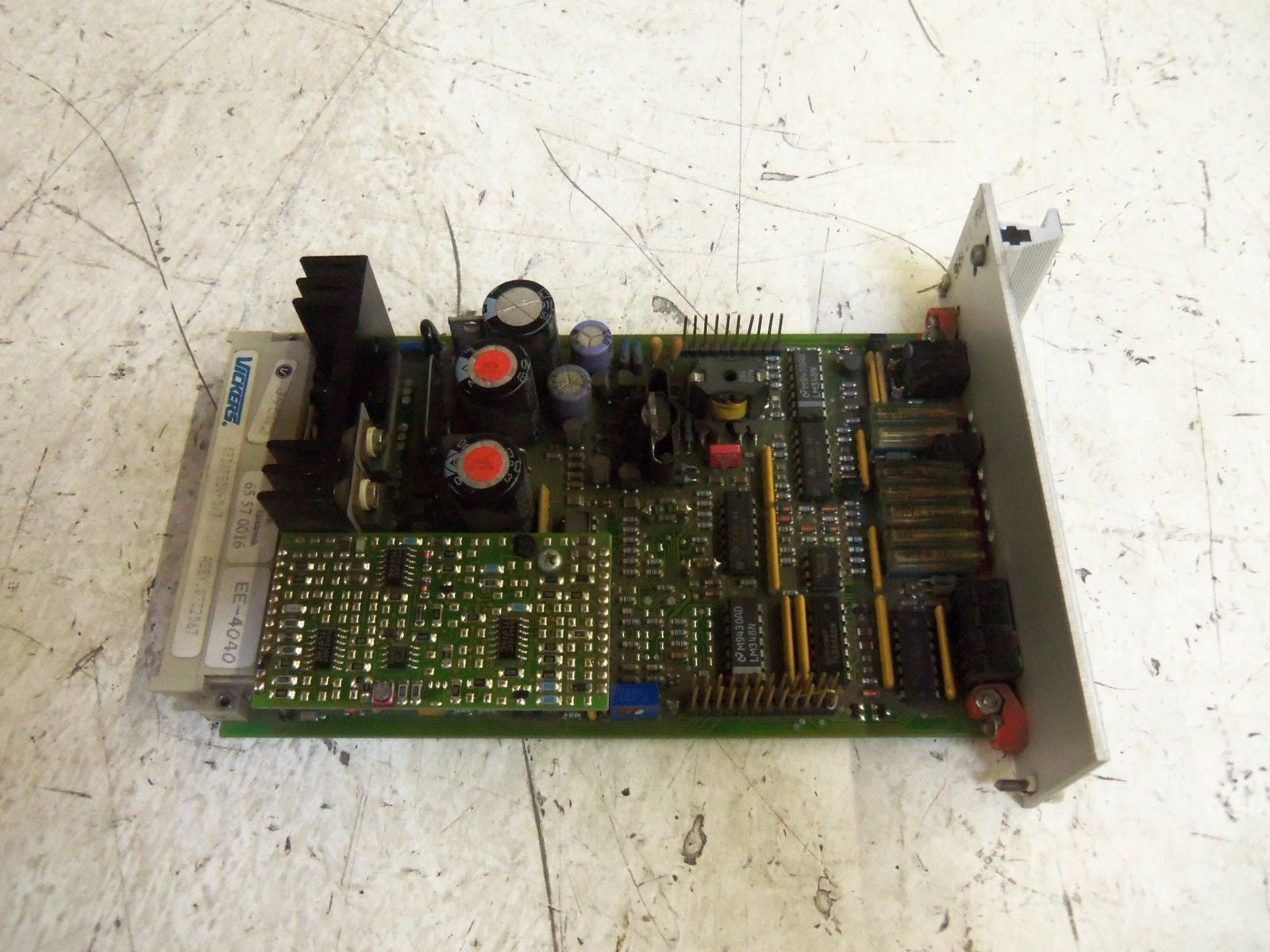 VICKERS EEA-PAM-561-A-31 POWER AMPLIFIER CARD *USED*